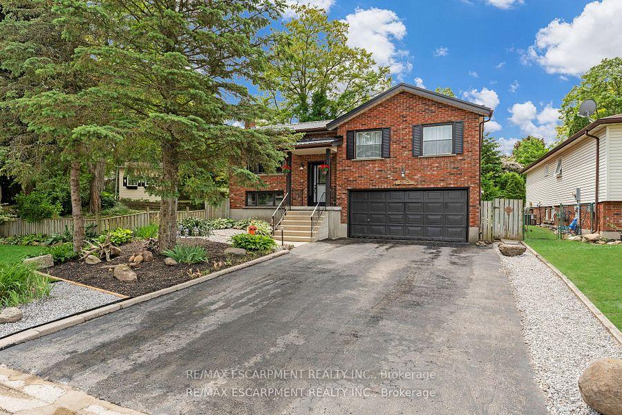 Photo 4 of 26 Turner Drive, Norfolk, Simcoe — HOMEH