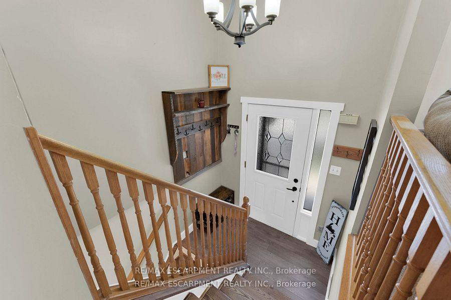 Photo 5 of 26 Turner Drive, Norfolk, Simcoe — HOMEH