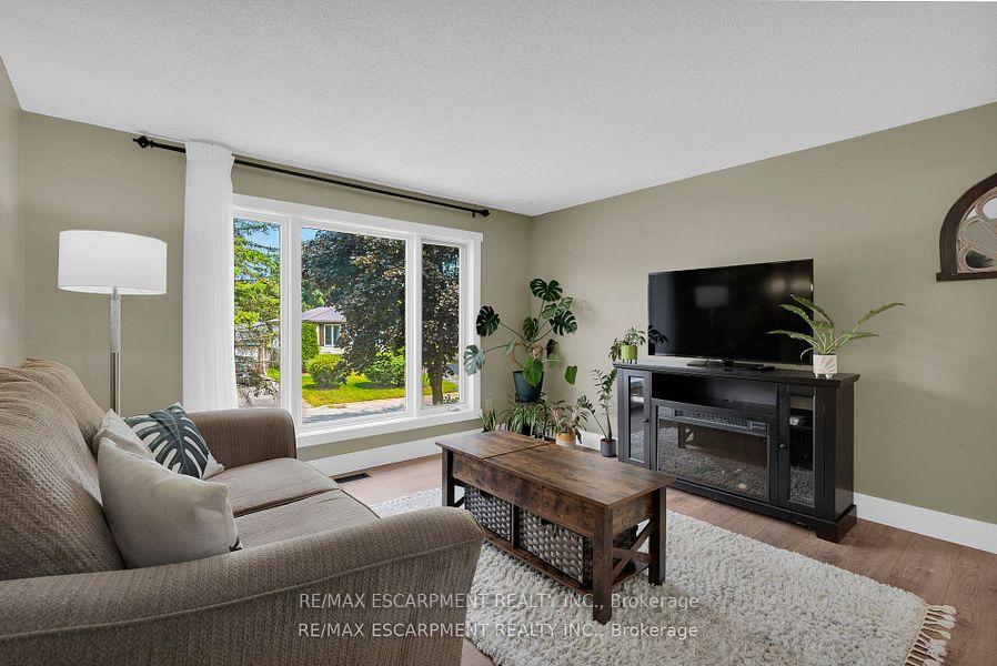 Photo 7 of 26 Turner Drive, Norfolk, Simcoe — HOMEH