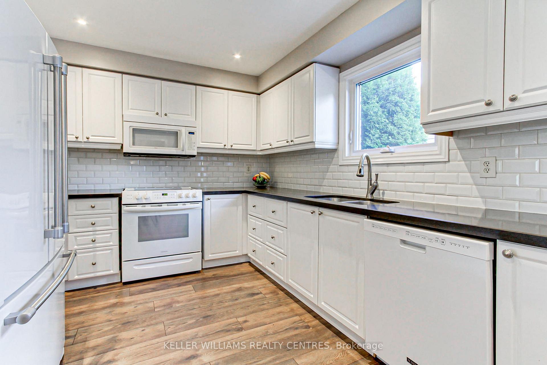 Photo 11 of 279 Brimson Drive, Newmarket, Glenway Estates — HOMEH