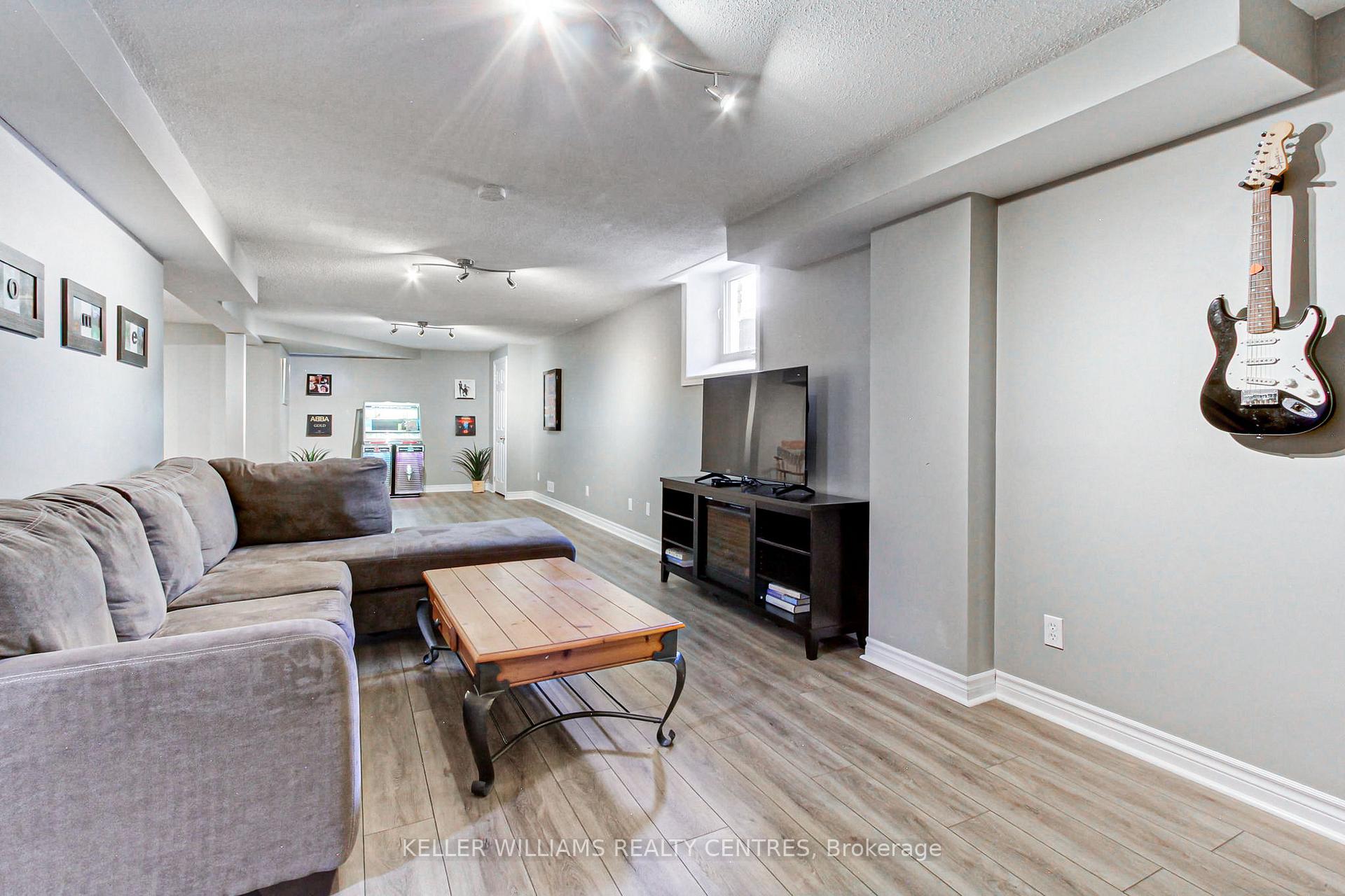Photo 33 of 279 Brimson Drive, Newmarket, Glenway Estates — HOMEH