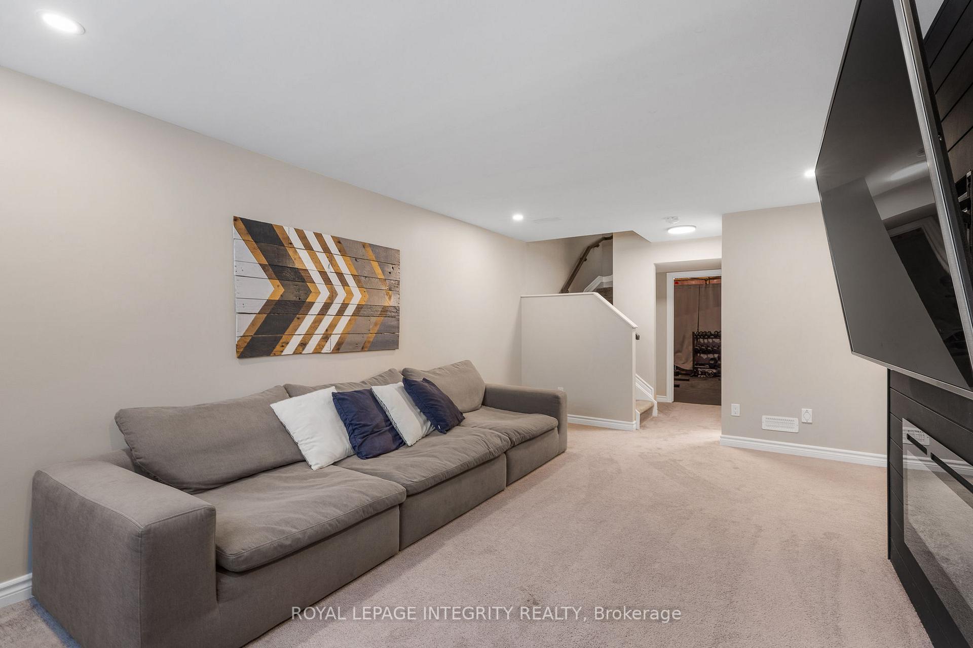 Photo 5 of 296 Mountain Sorrel Way, Ottawa, Avalon West — HOMEH