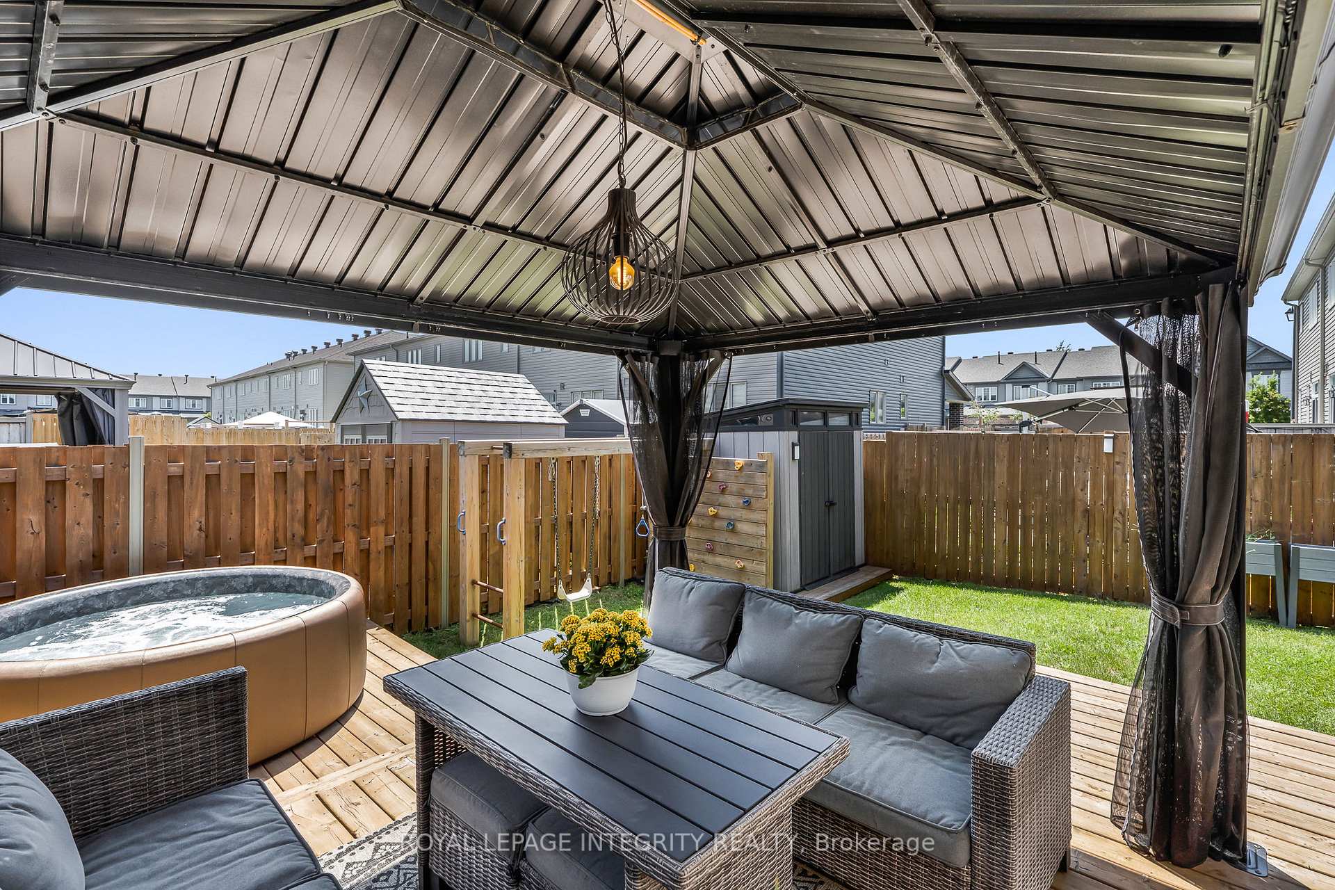 Photo 9 of 296 Mountain Sorrel Way, Ottawa, Avalon West — HOMEH