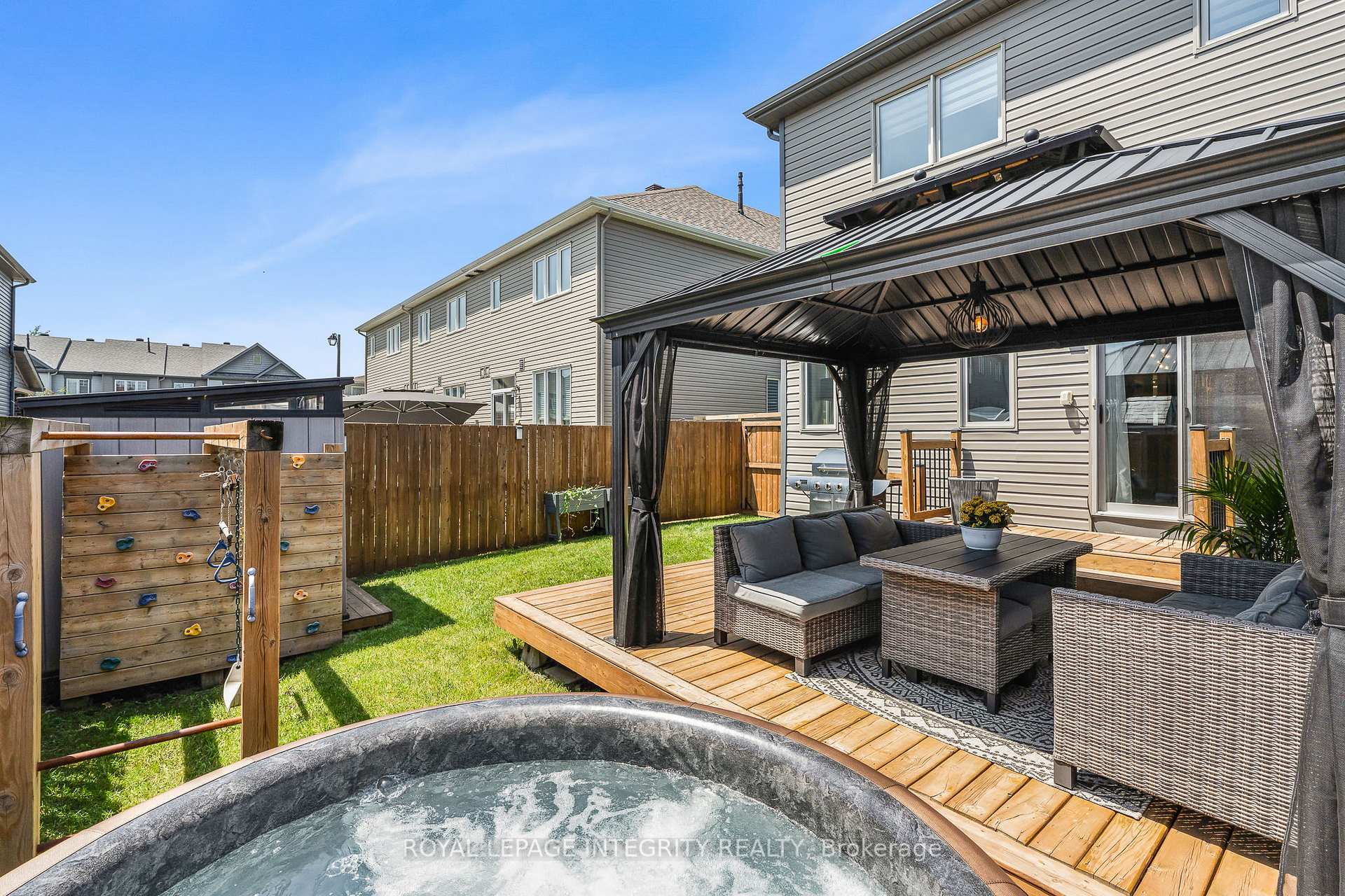 Photo 10 of 296 Mountain Sorrel Way, Ottawa, Avalon West — HOMEH
