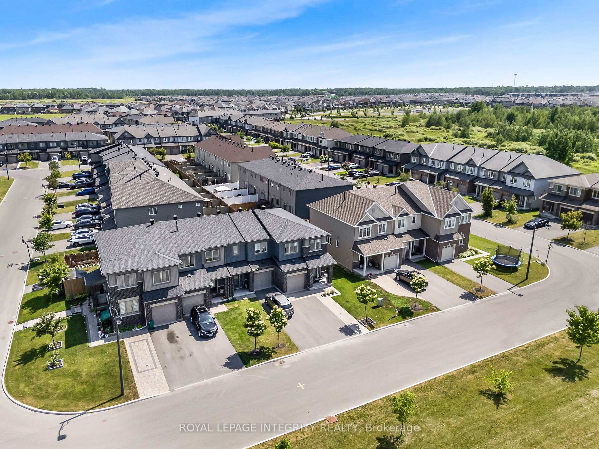 Photo 13 of 296 Mountain Sorrel Way, Ottawa, Avalon West — HOMEH
