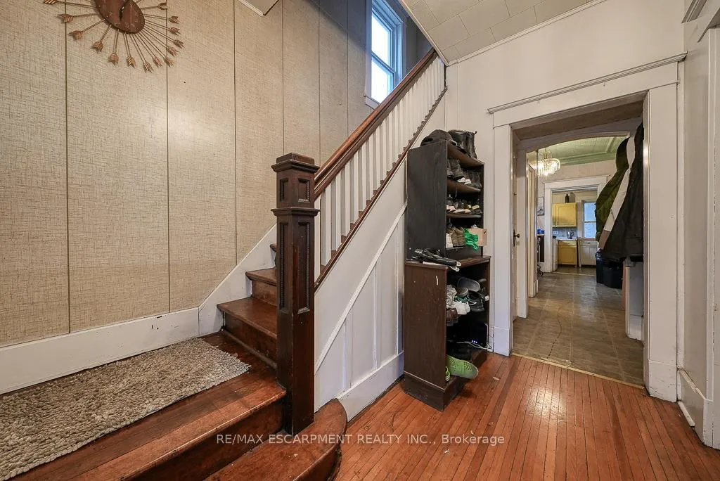 Photo 17 of 171 Owen Street, Norfolk, Simcoe — HOMEH