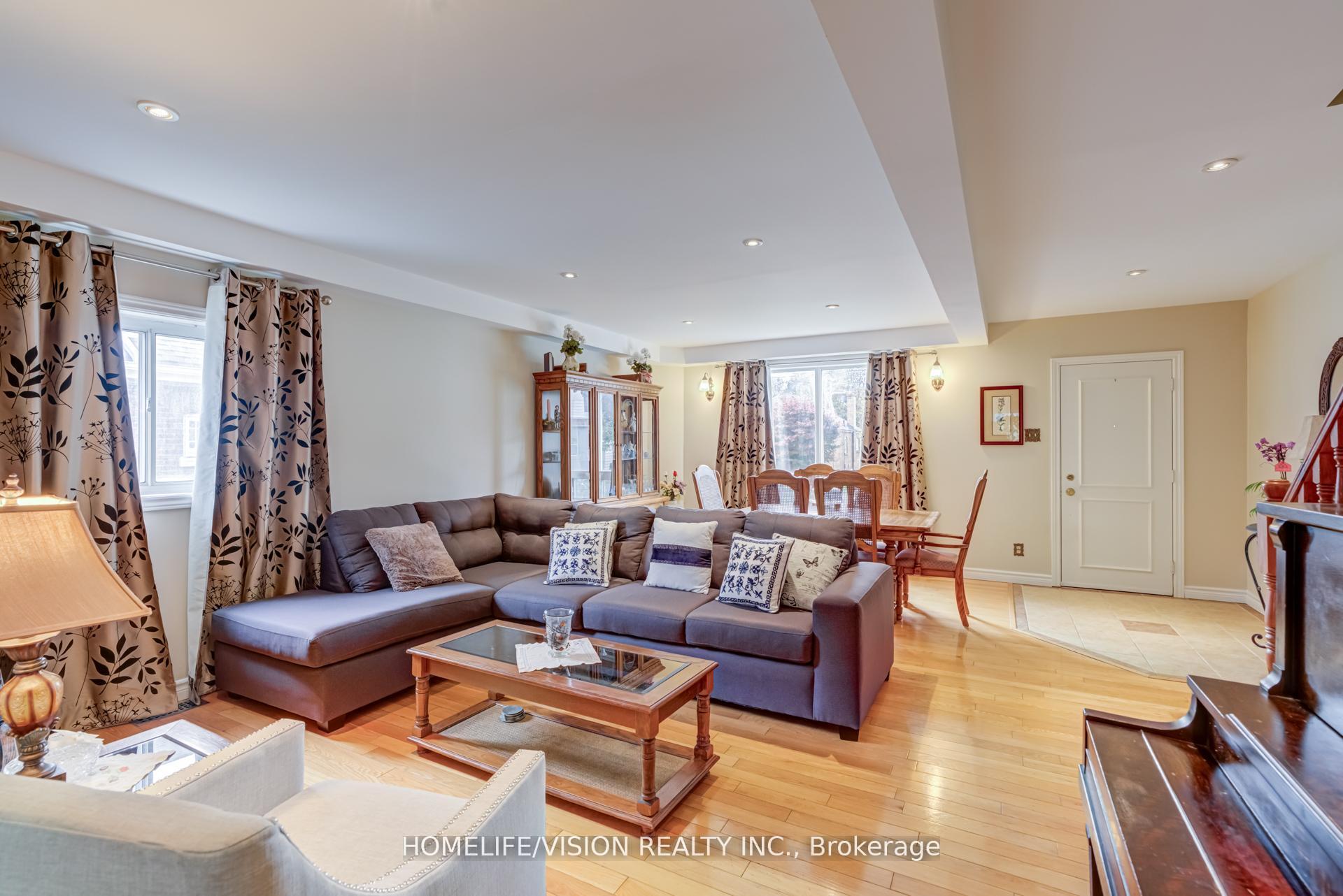 Photo 6 of 103 Gladstone Avenue, Oshawa, McLaughlin — HOMEH