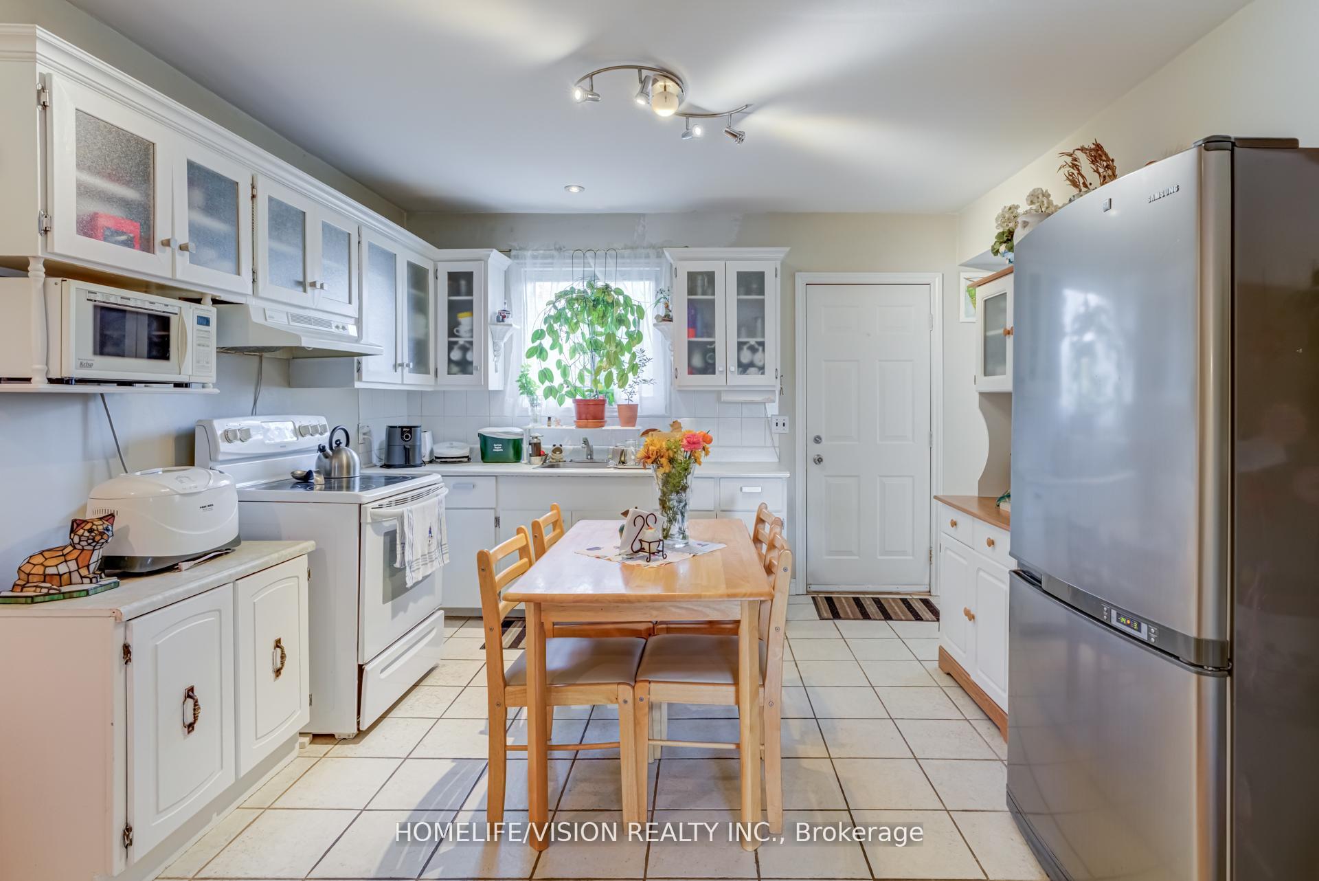 Photo 14 of 103 Gladstone Avenue, Oshawa, McLaughlin — HOMEH
