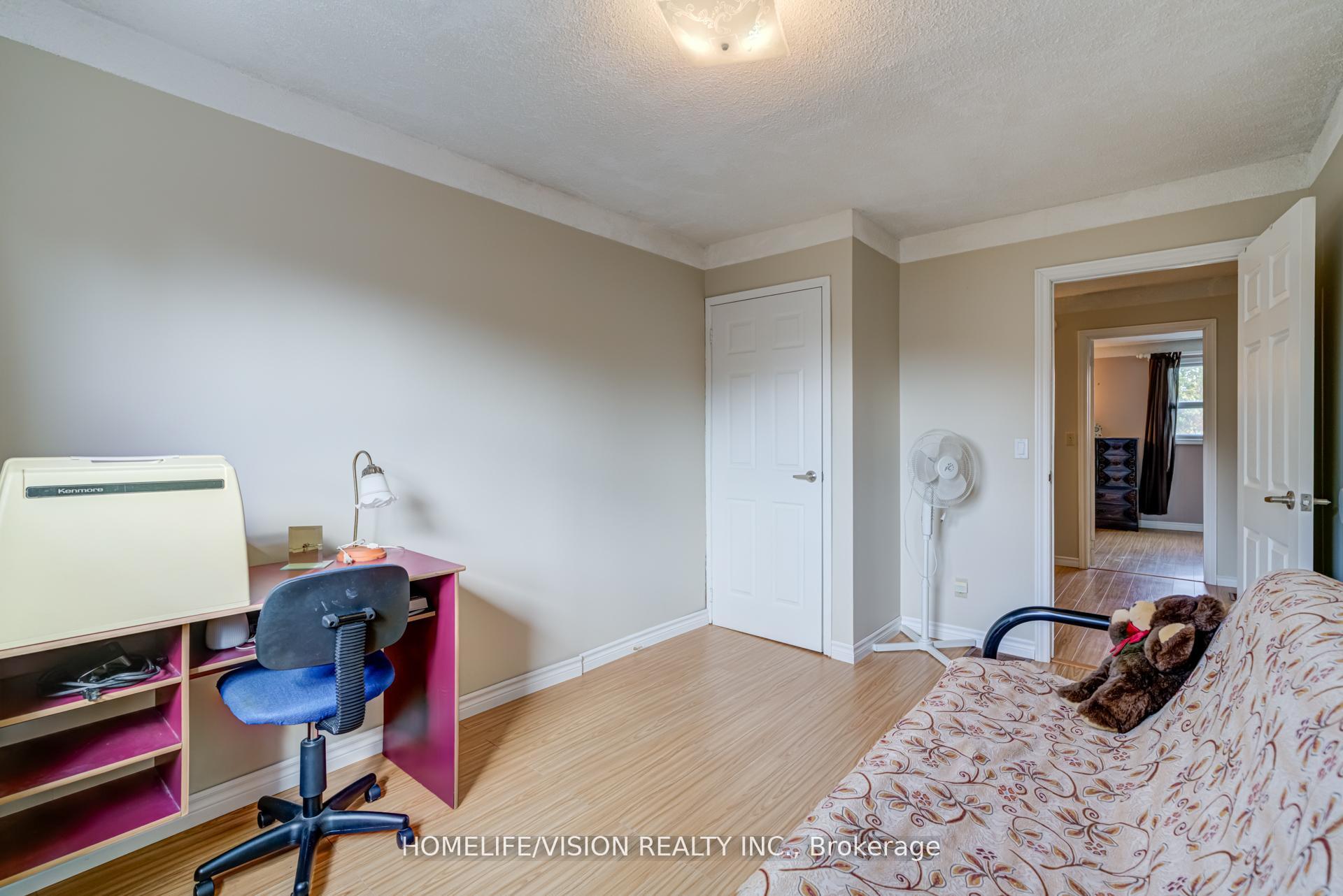 Photo 19 of 103 Gladstone Avenue, Oshawa, McLaughlin — HOMEH