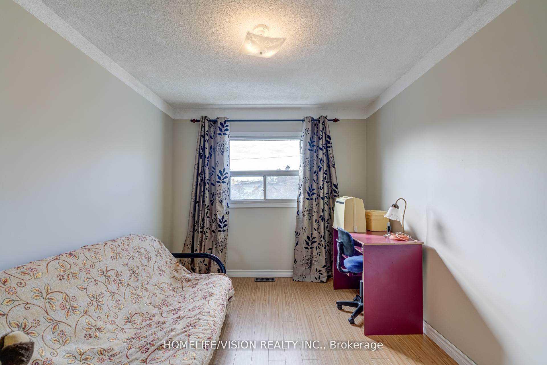 Photo 20 of 103 Gladstone Avenue, Oshawa, McLaughlin — HOMEH