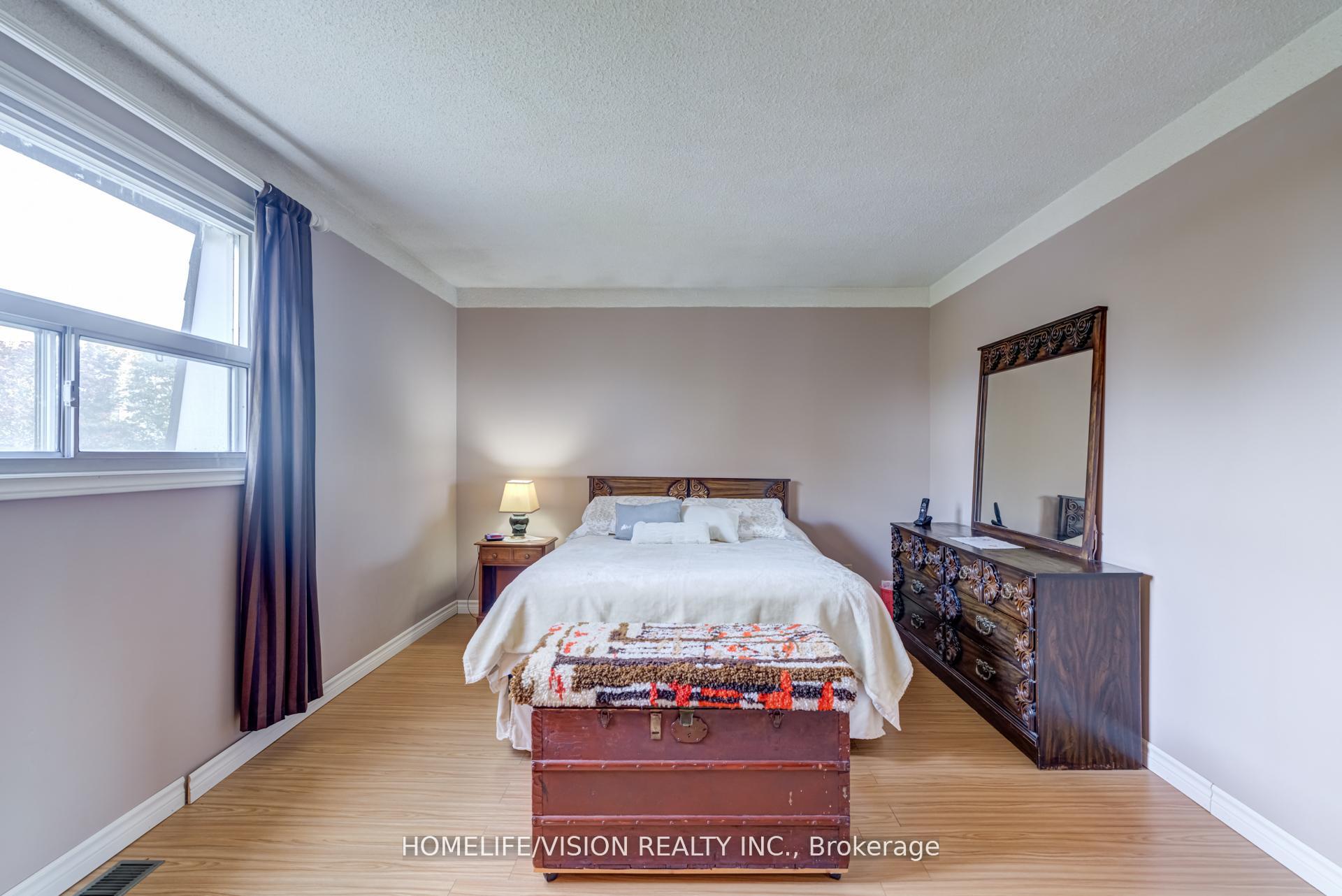 Photo 25 of 103 Gladstone Avenue, Oshawa, McLaughlin — HOMEH
