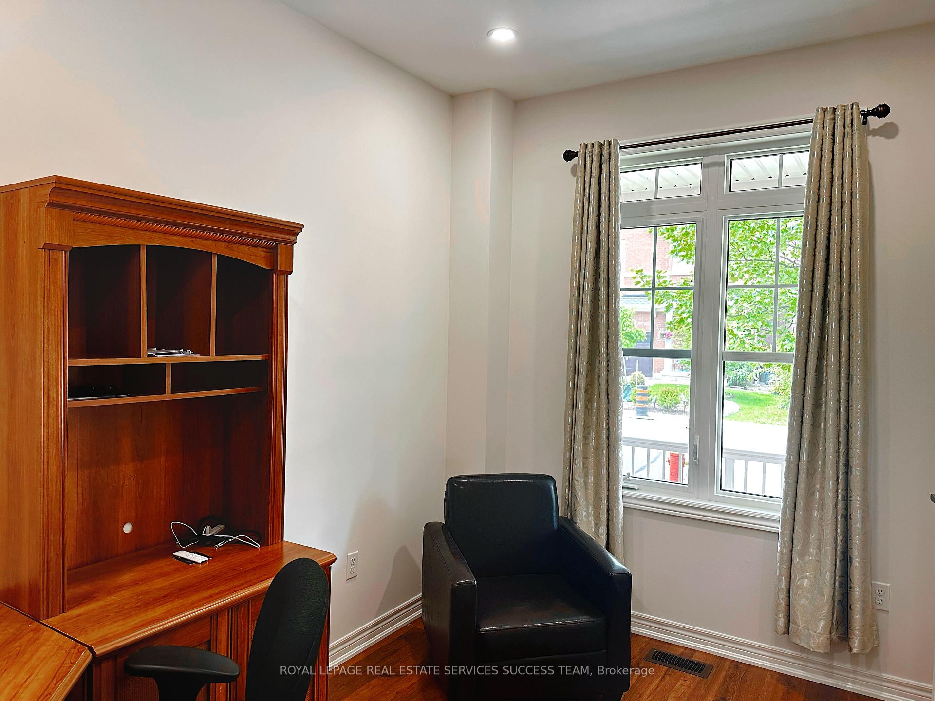 Photo 10 of 450 Harkin Place, Milton, Scott — HOMEH