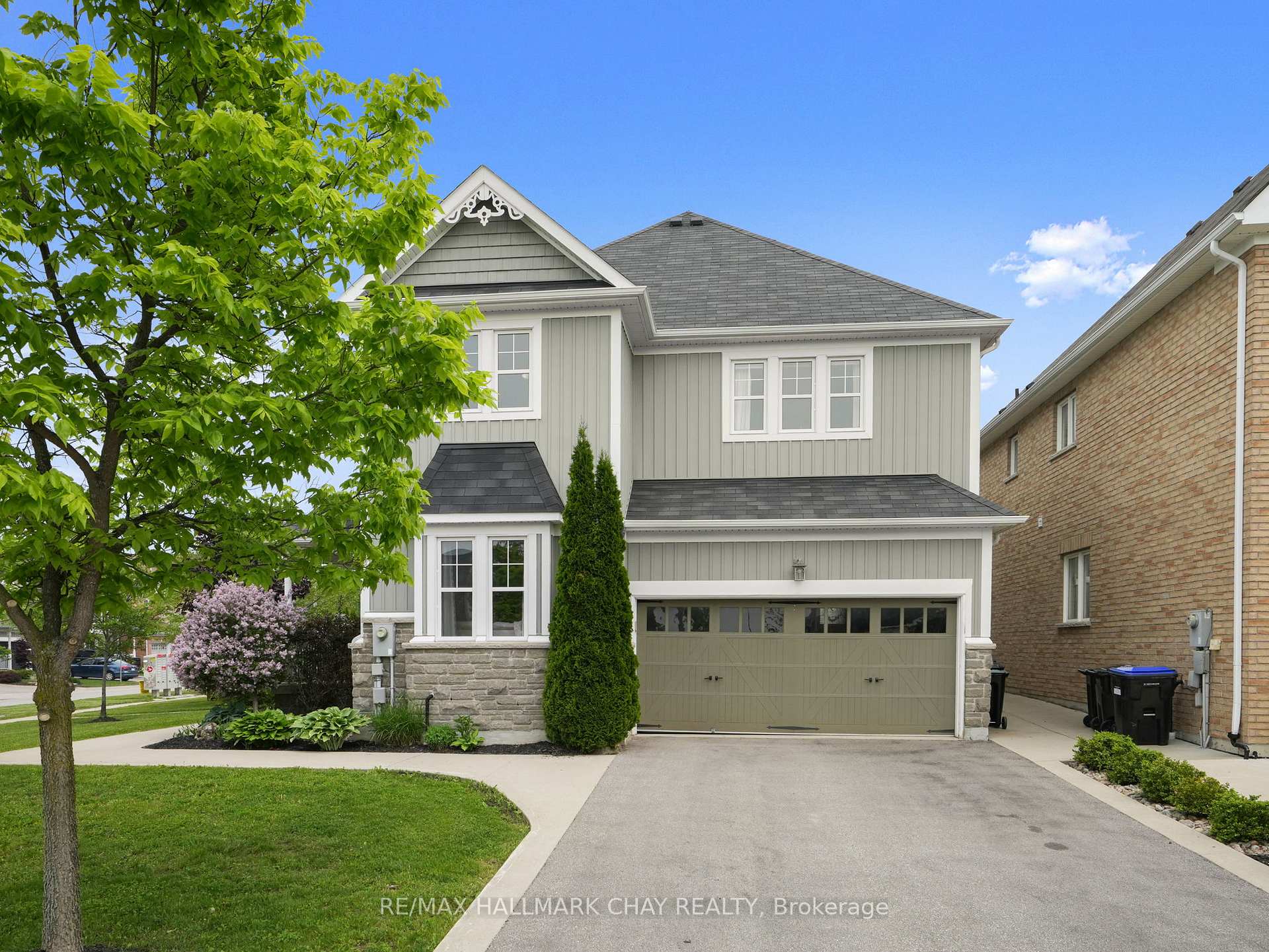 Photo 4 of 2 Swenson Street, New Tecumseth, Alliston — HOMEH