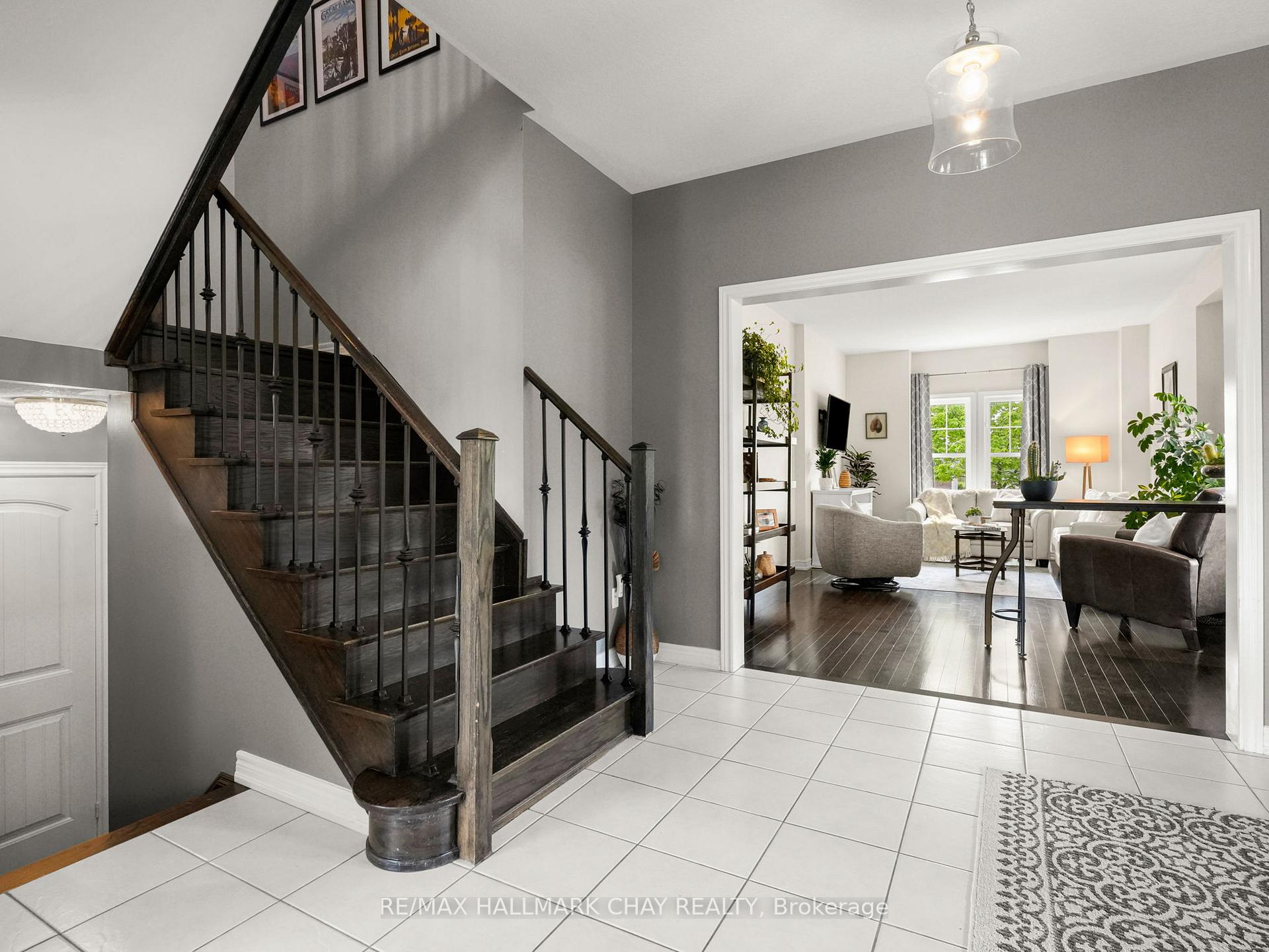 Photo 8 of 2 Swenson Street, New Tecumseth, Alliston — HOMEH