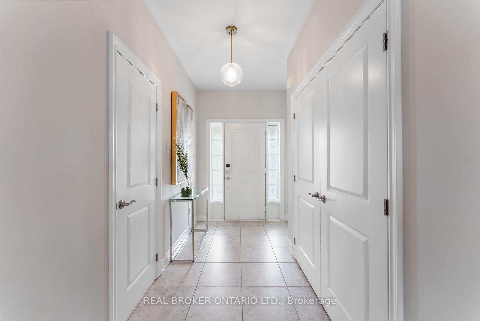 Photo 5 of 143 Knight Street, New Tecumseth, Alliston — HOMEH
