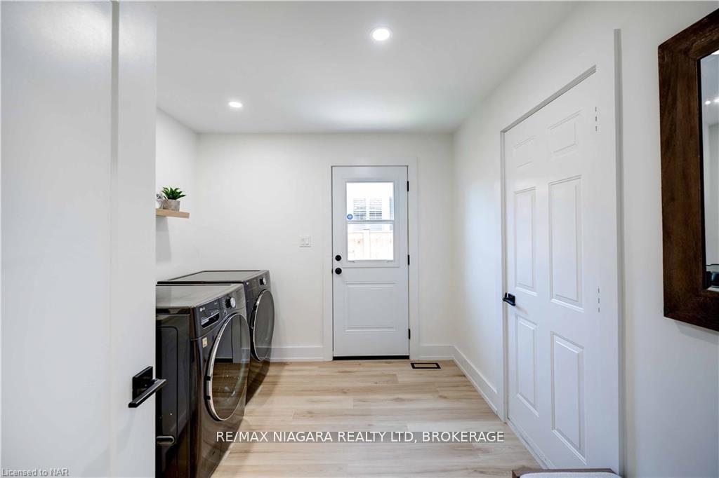 Photo 8 of 42 Berkwood Place, Pelham, Fonthill — HOMEH