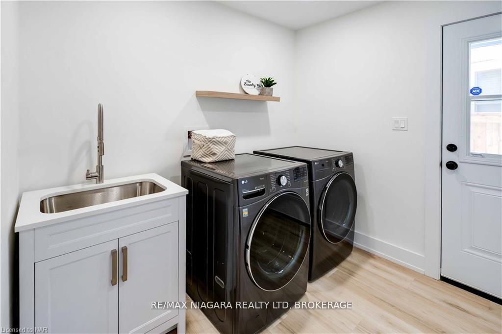 Photo 9 of 42 Berkwood Place, Pelham, Fonthill — HOMEH