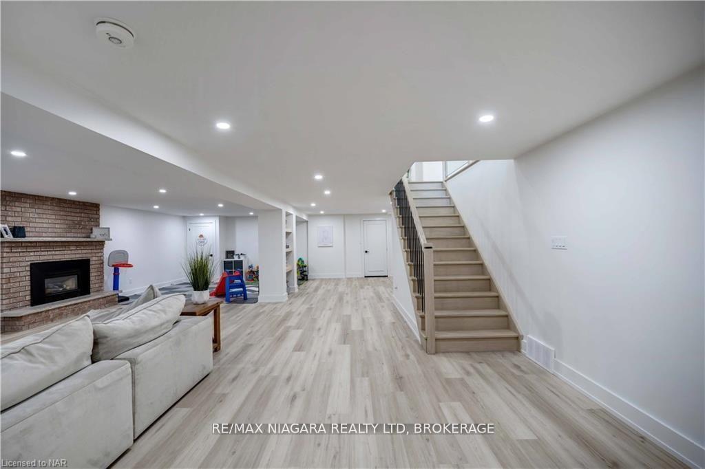 Photo 29 of 42 Berkwood Place, Pelham, Fonthill — HOMEH