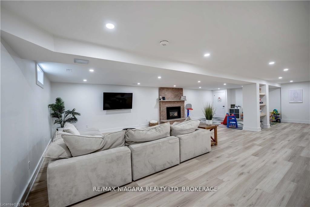 Photo 30 of 42 Berkwood Place, Pelham, Fonthill — HOMEH