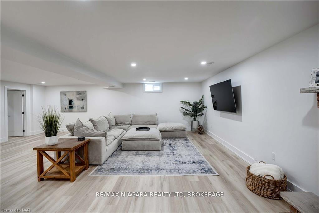 Photo 31 of 42 Berkwood Place, Pelham, Fonthill — HOMEH