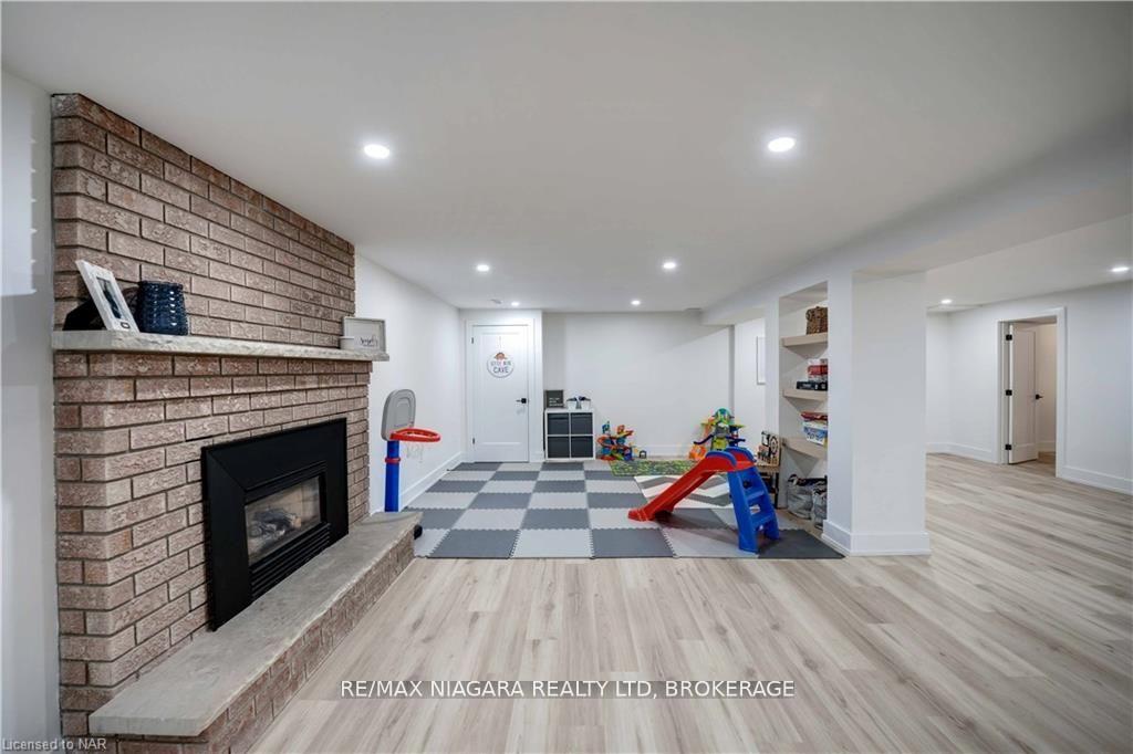 Photo 33 of 42 Berkwood Place, Pelham, Fonthill — HOMEH