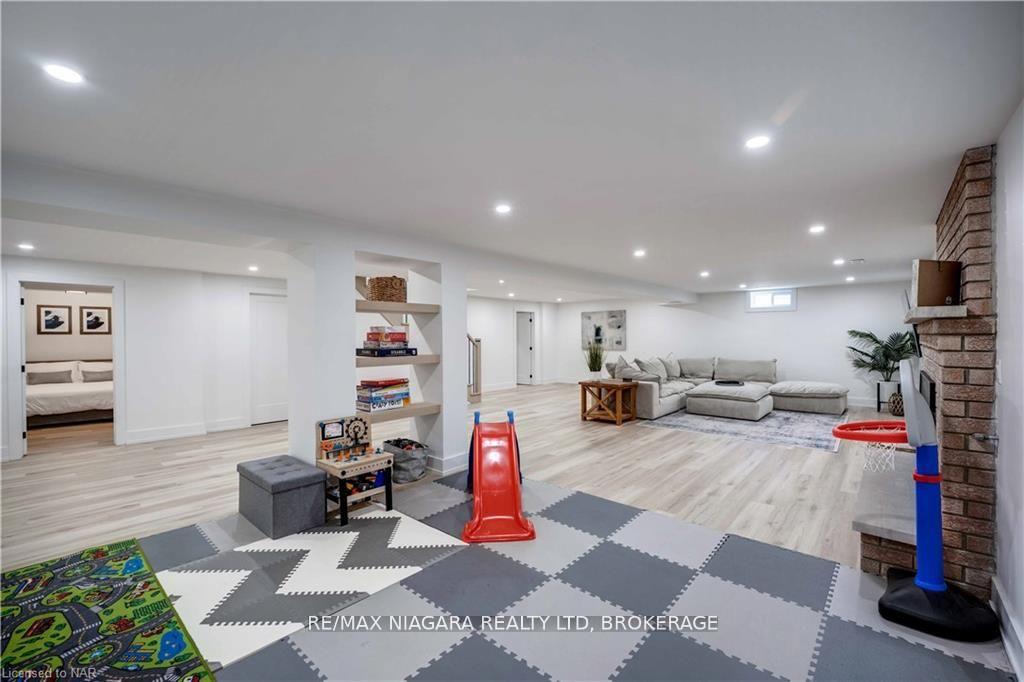 Photo 34 of 42 Berkwood Place, Pelham, Fonthill — HOMEH