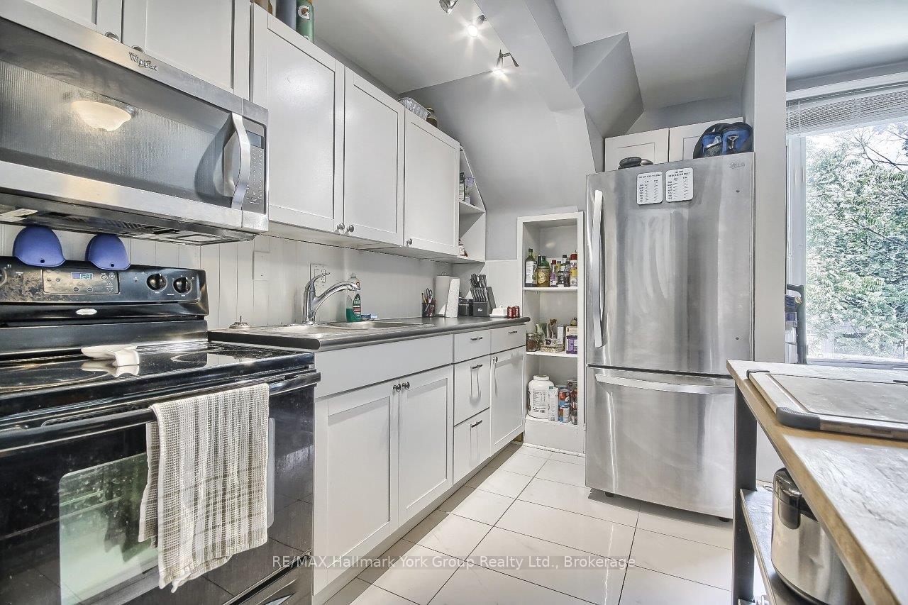 Photo 24 of 394 Eagle Street, Newmarket, Central Newmarket — HOMEH