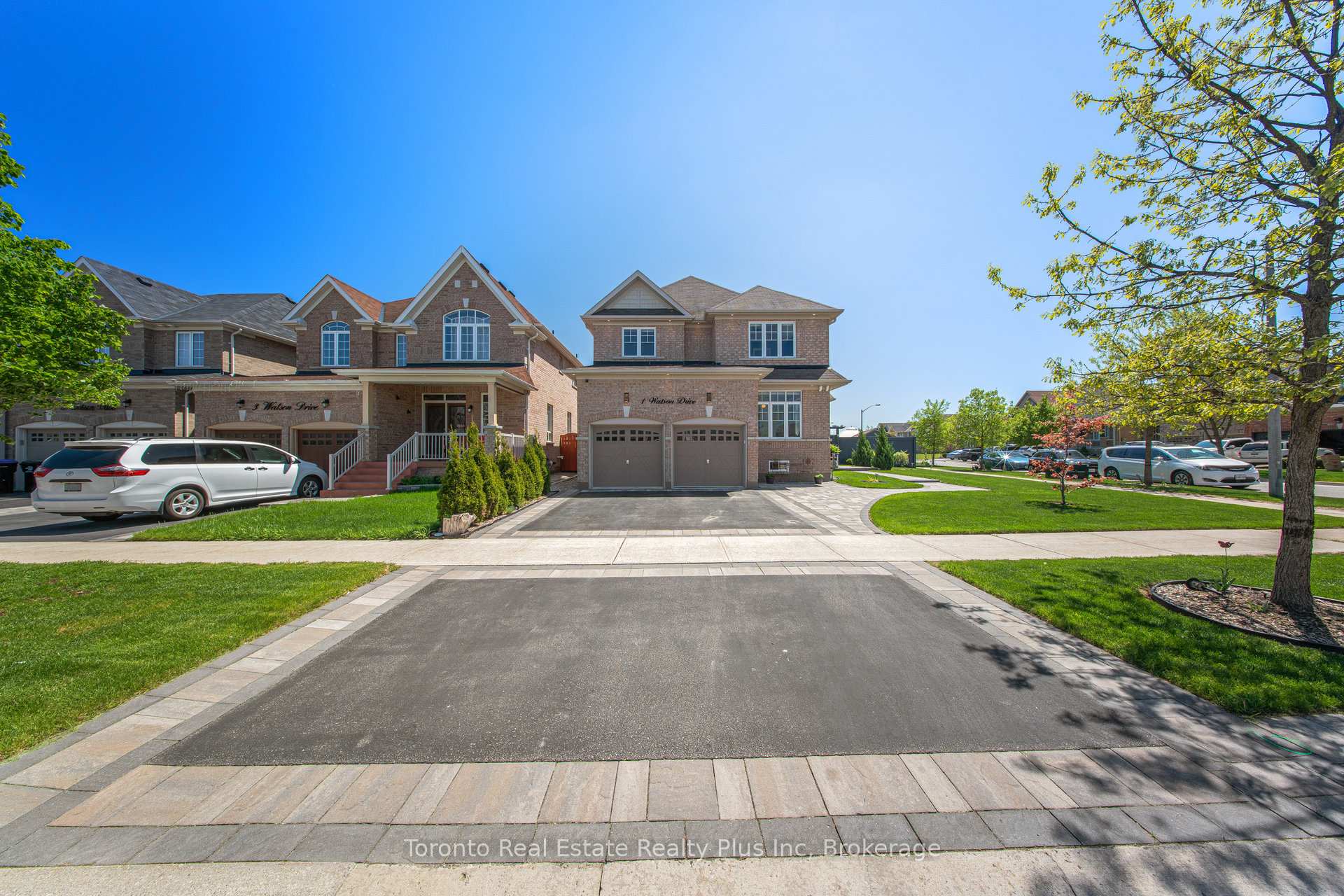 Photo 1 of 1 Watson Drive, New Tecumseth, Tottenham — HOMEH