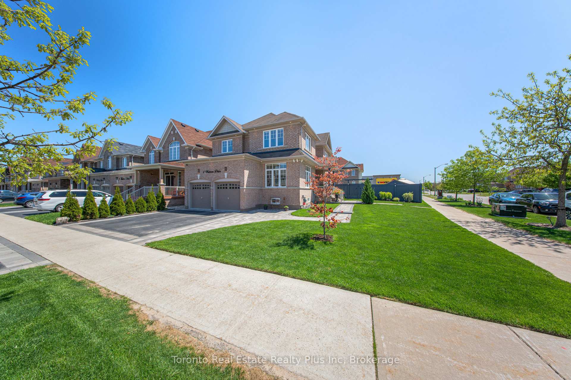 Photo 3 of 1 Watson Drive, New Tecumseth, Tottenham — HOMEH