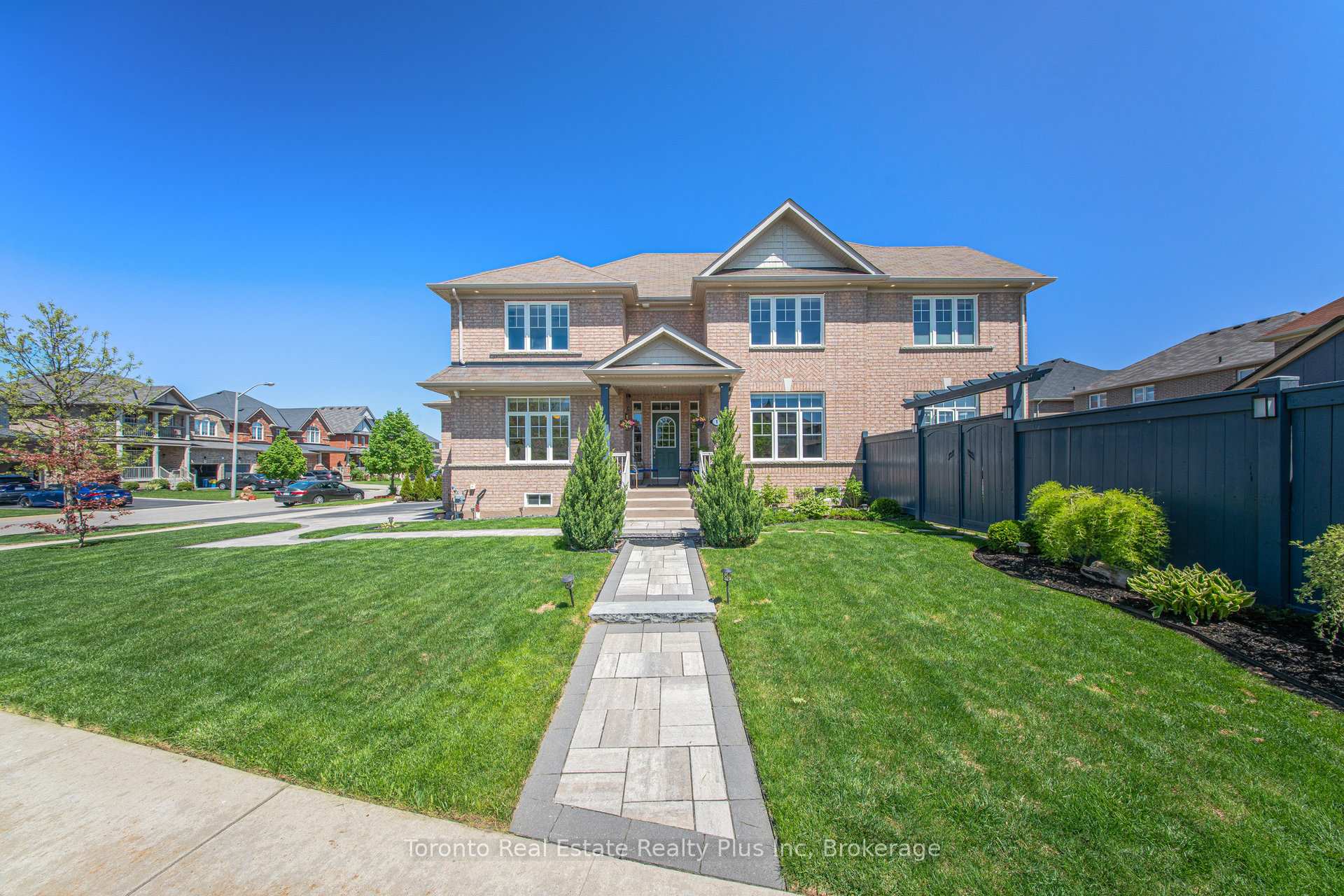 Photo 5 of 1 Watson Drive, New Tecumseth, Tottenham — HOMEH