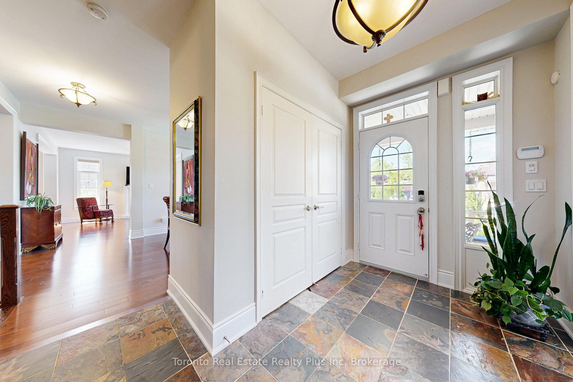 Photo 7 of 1 Watson Drive, New Tecumseth, Tottenham — HOMEH