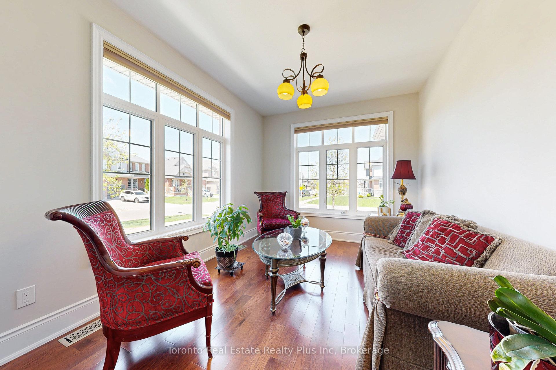 Photo 9 of 1 Watson Drive, New Tecumseth, Tottenham — HOMEH
