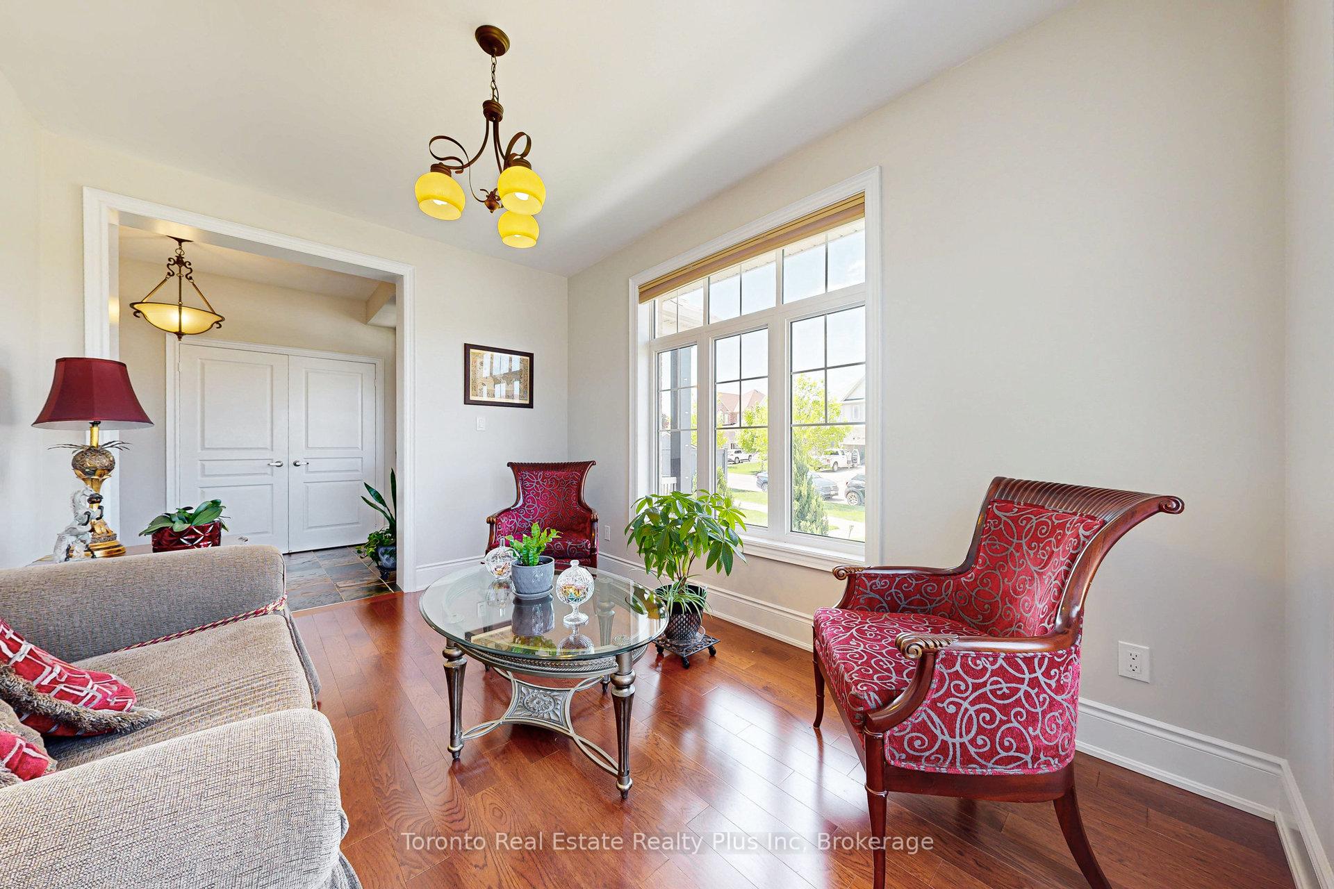 Photo 11 of 1 Watson Drive, New Tecumseth, Tottenham — HOMEH