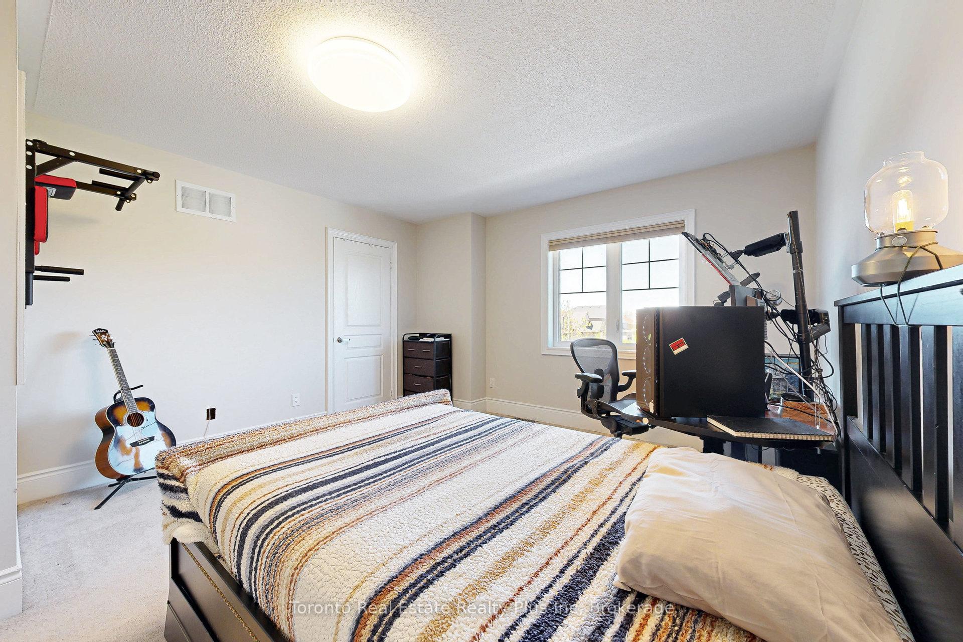 Photo 33 of 1 Watson Drive, New Tecumseth, Tottenham — HOMEH