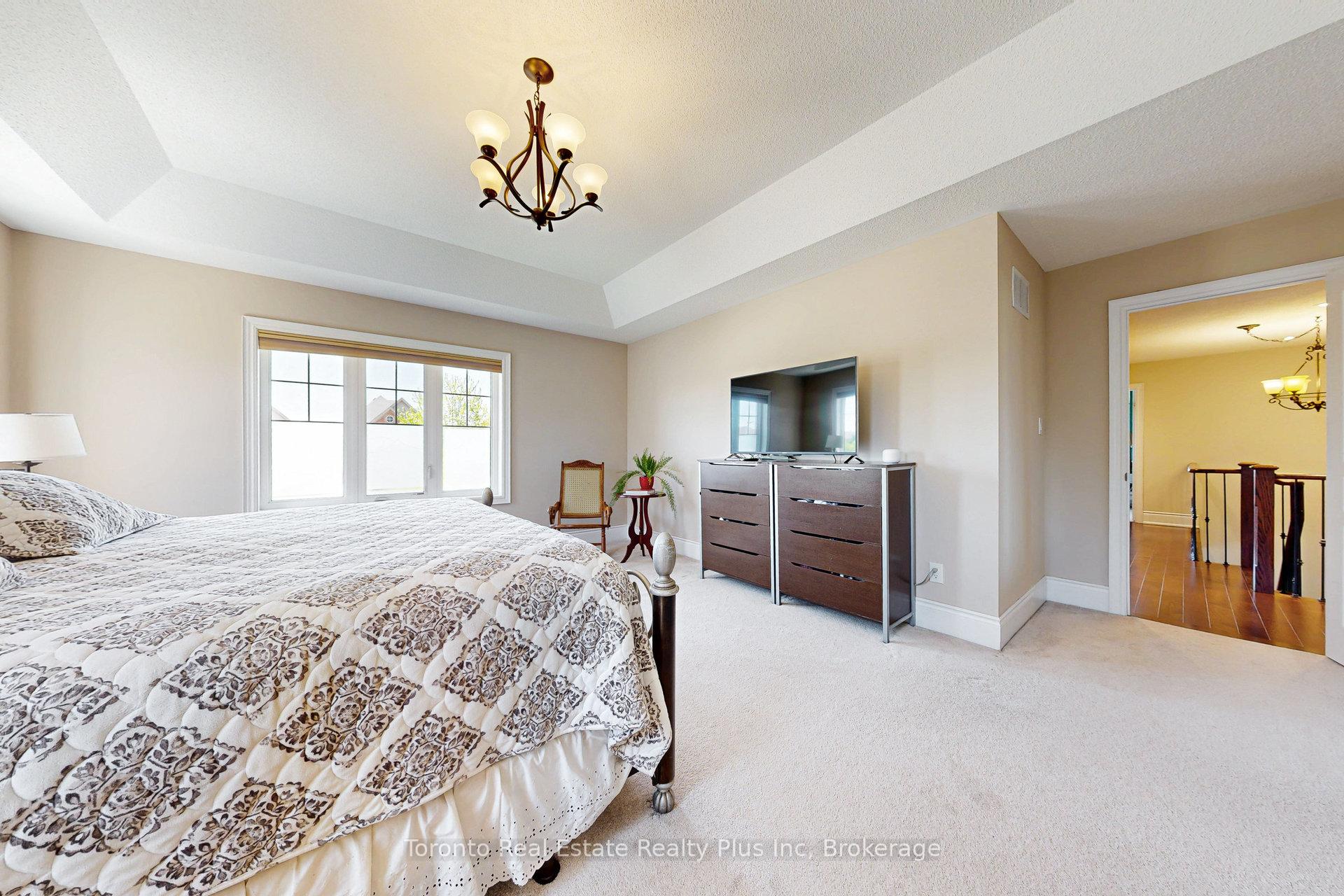 Photo 37 of 1 Watson Drive, New Tecumseth, Tottenham — HOMEH