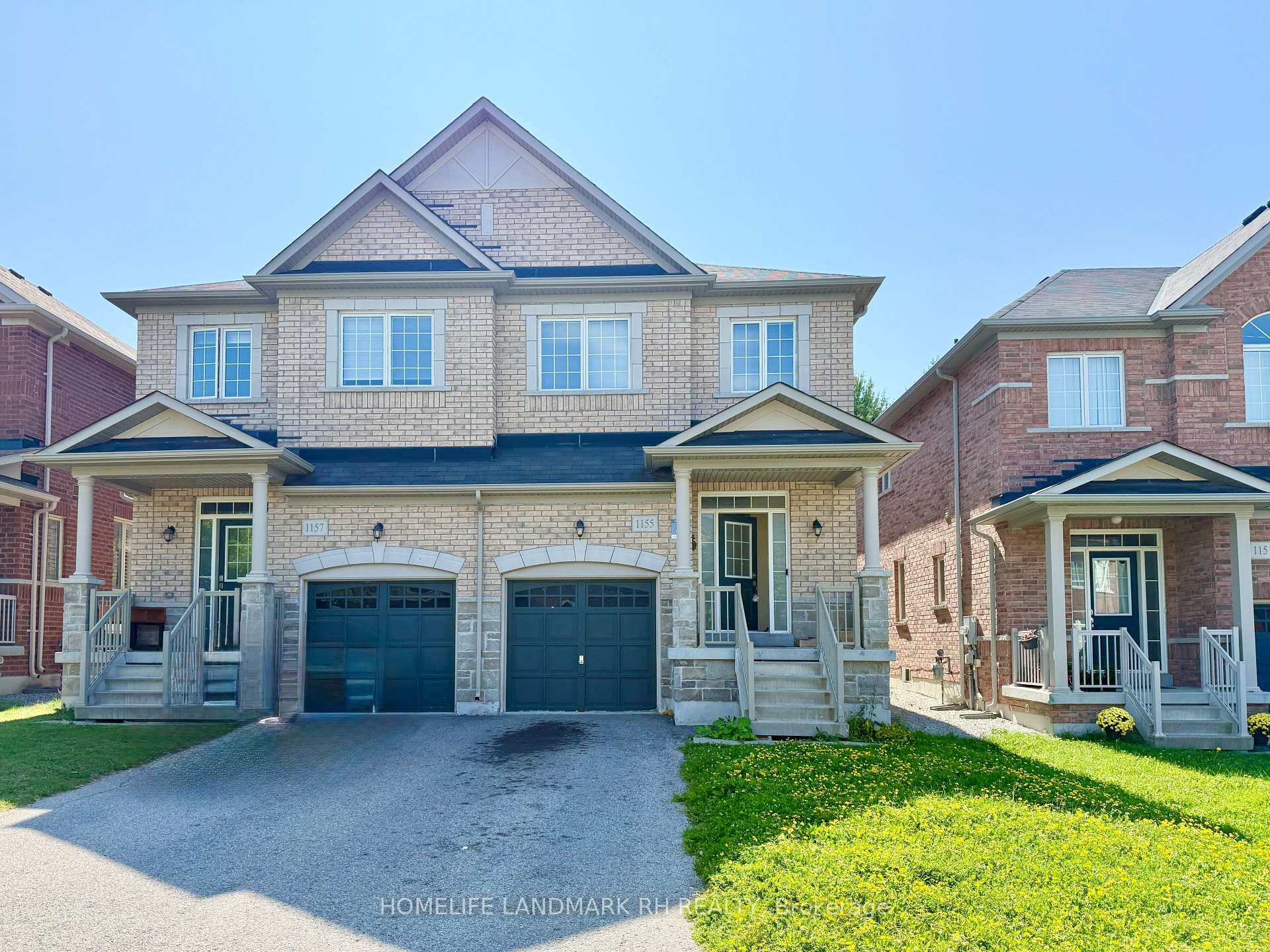 Photo 1 of 1155 Stuffles Crescent, Newmarket, Stonehaven-Wyndham — HOMEH