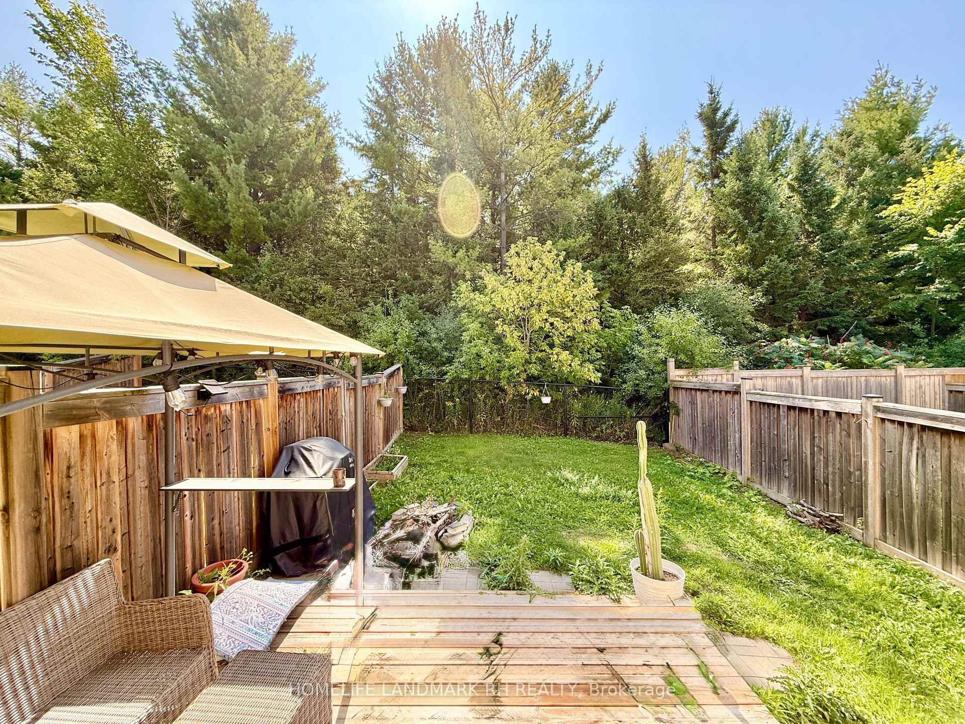 Photo 7 of 1155 Stuffles Crescent, Newmarket, Stonehaven-Wyndham — HOMEH