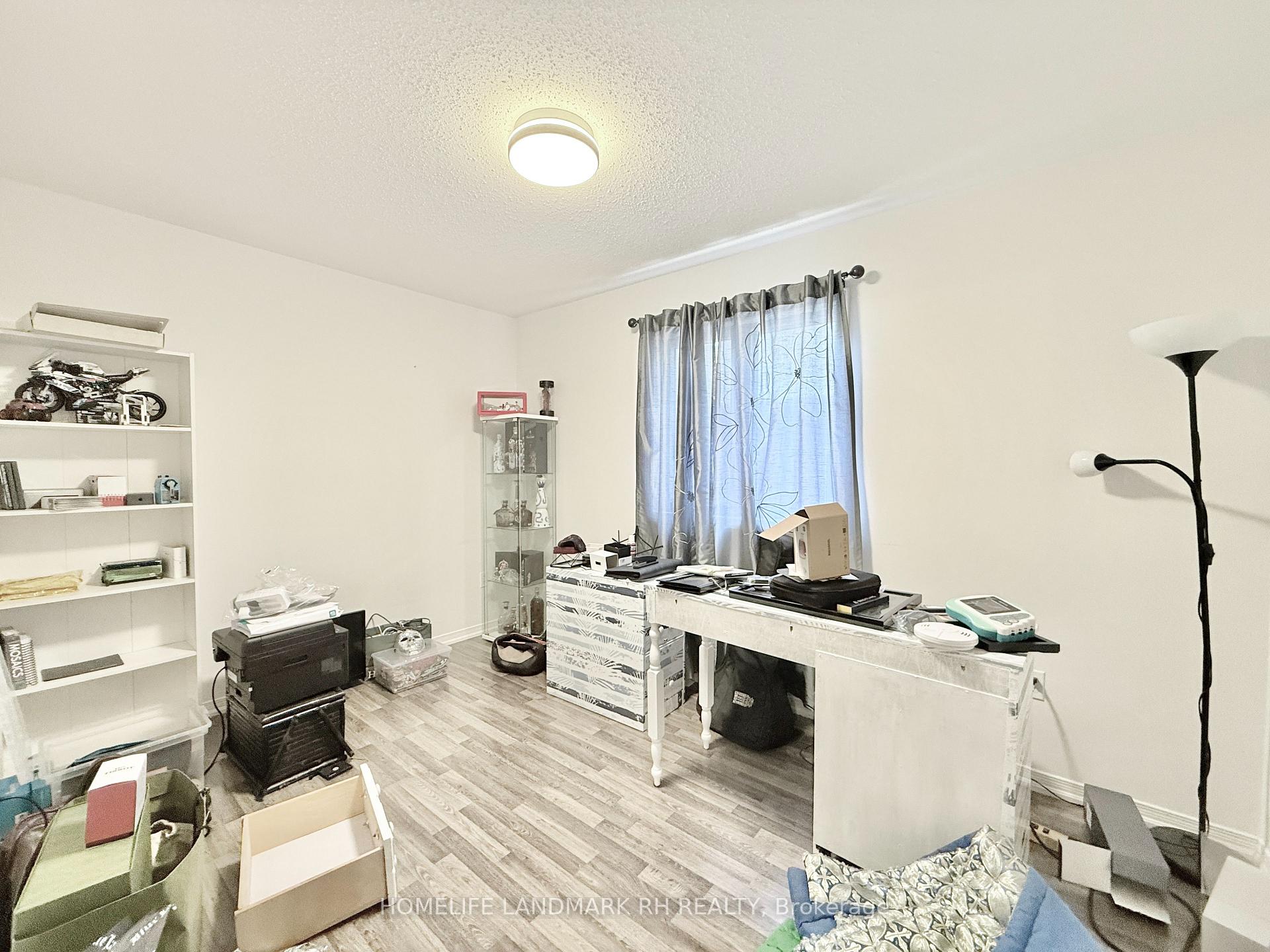 Photo 11 of 1155 Stuffles Crescent, Newmarket, Stonehaven-Wyndham — HOMEH