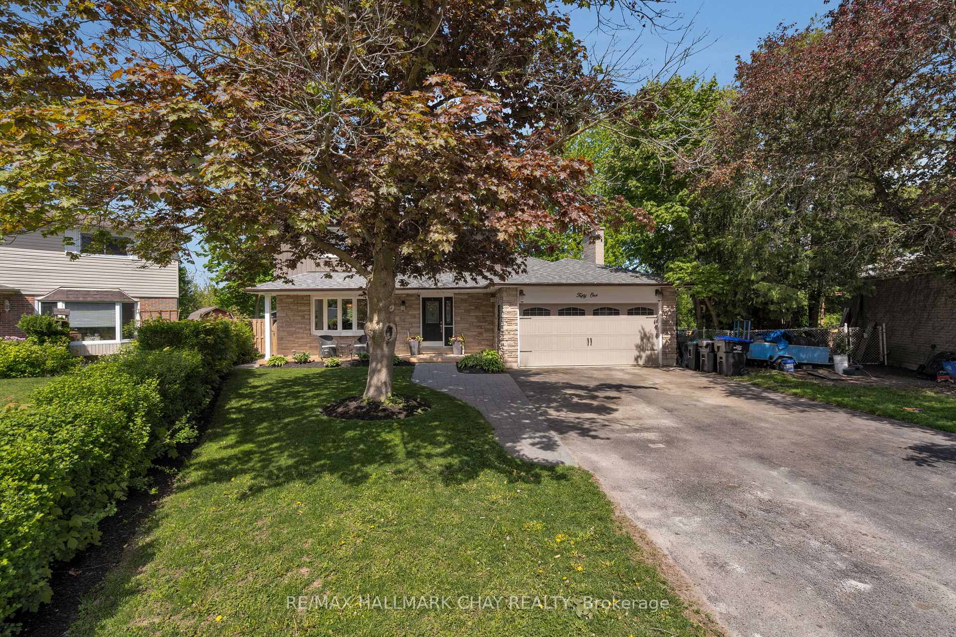 Photo 4 of 51 Adeline Avenue, New Tecumseth, Tottenham — HOMEH