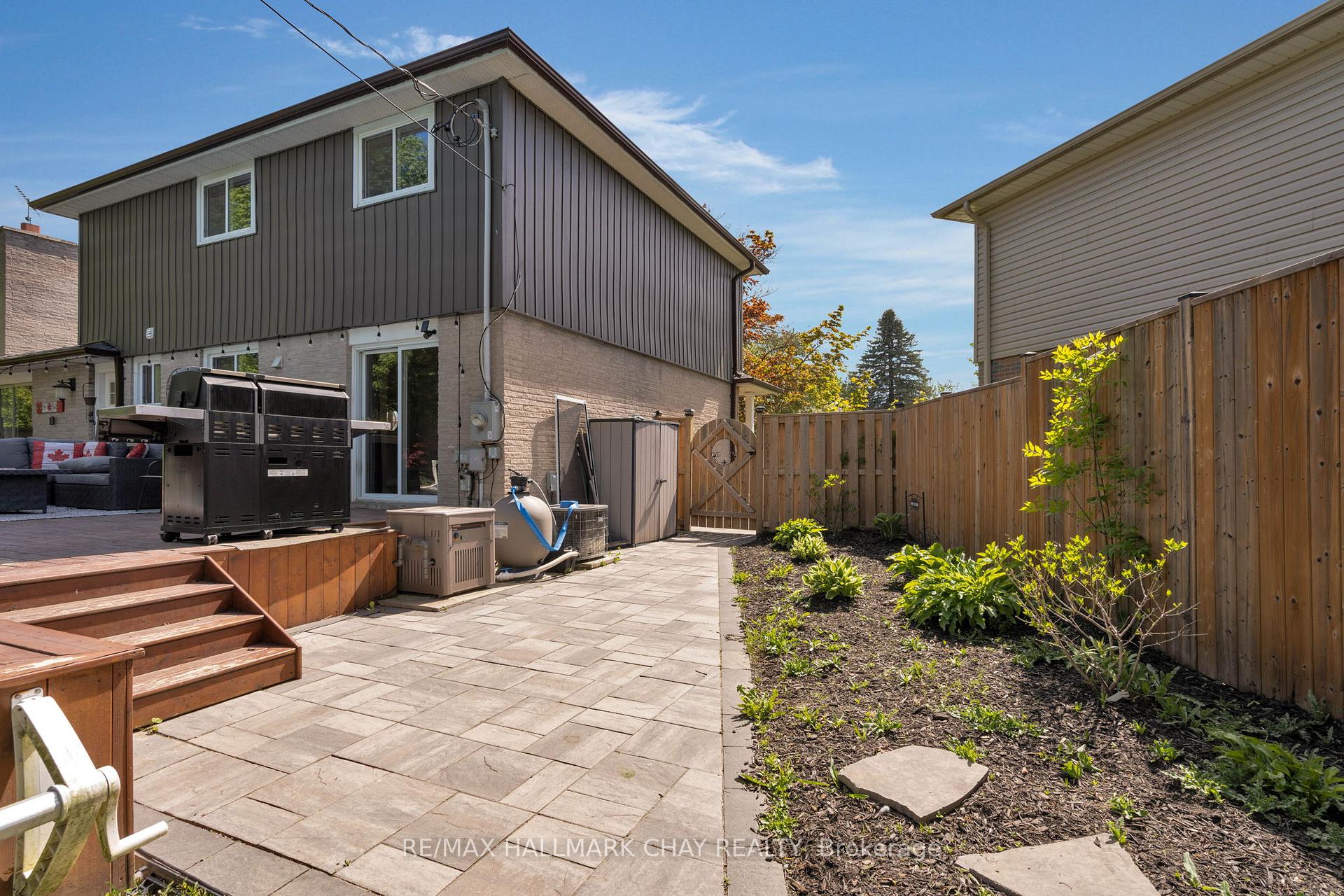 Photo 16 of 51 Adeline Avenue, New Tecumseth, Tottenham — HOMEH