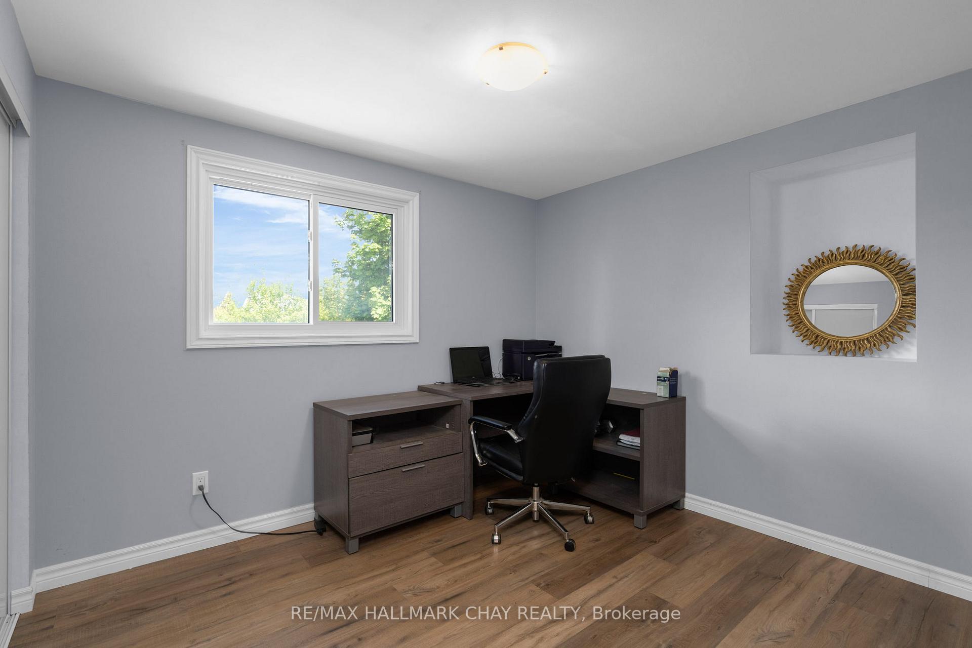 Photo 32 of 51 Adeline Avenue, New Tecumseth, Tottenham — HOMEH