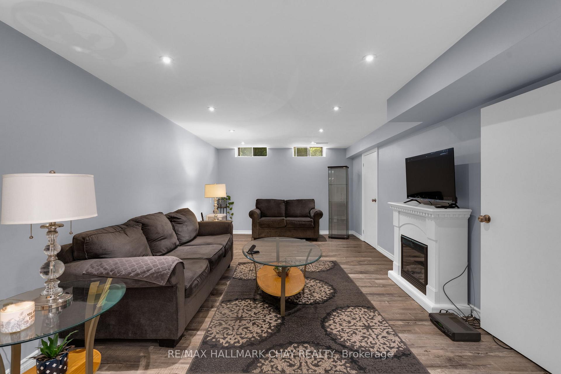 Photo 34 of 51 Adeline Avenue, New Tecumseth, Tottenham — HOMEH