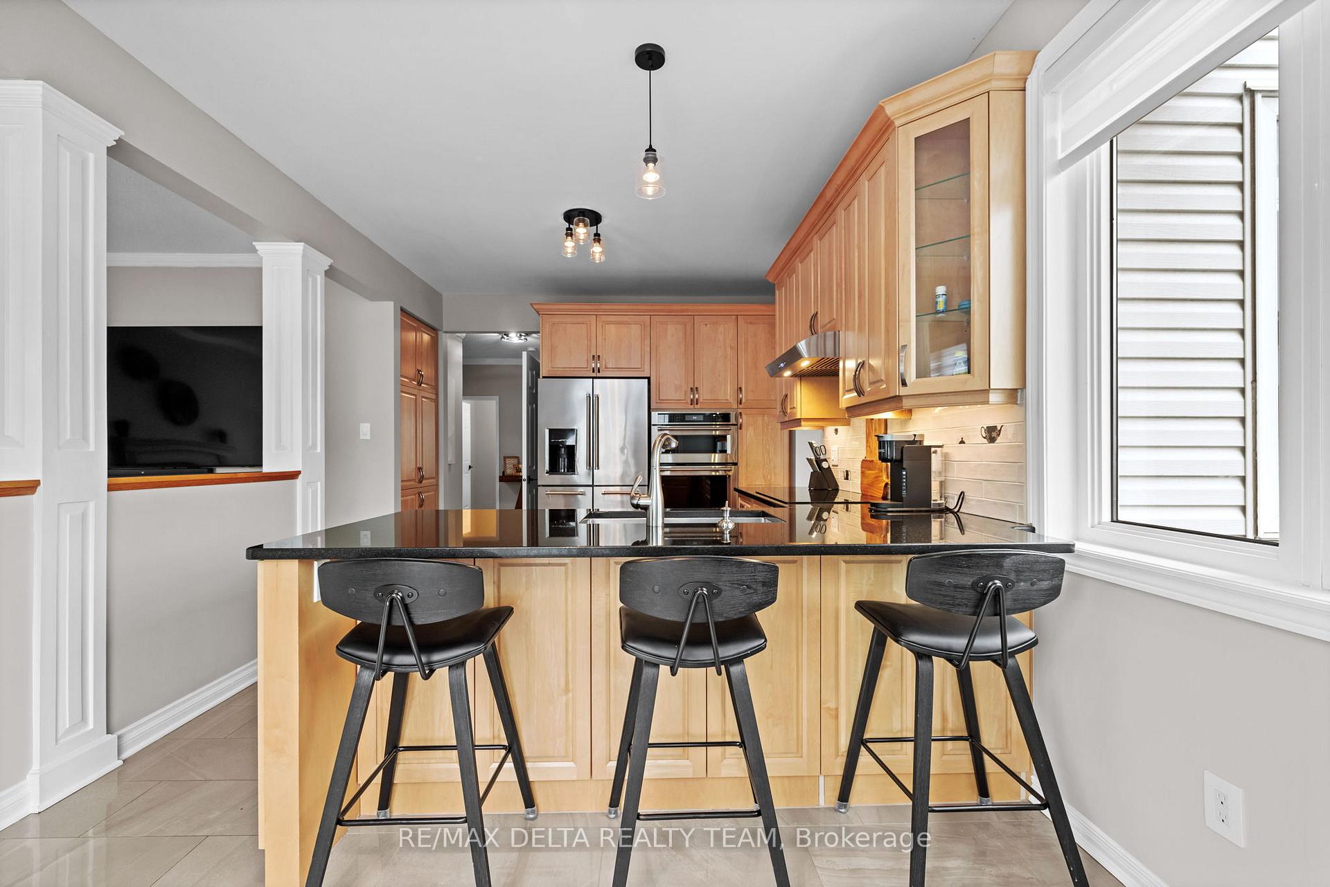 Photo 34 of 1591 Winterport Way, Ottawa, Fallingbrook/Pineridge — HOMEH