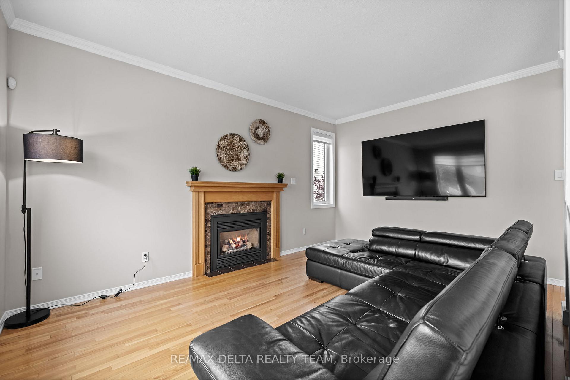 Photo 36 of 1591 Winterport Way, Ottawa, Fallingbrook/Pineridge — HOMEH