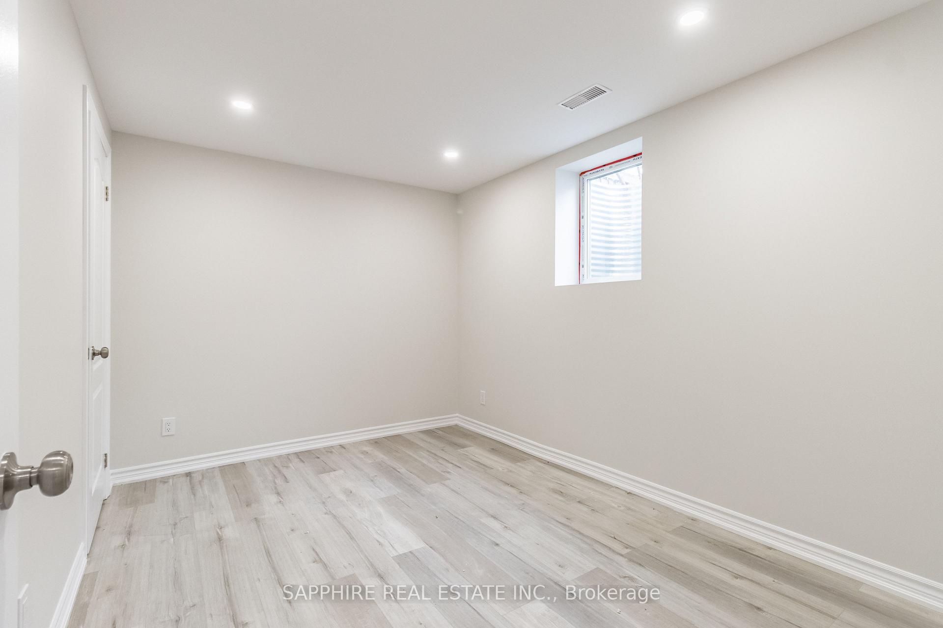 Photo 15 of 452 Wettlaufer(Basement) Terrace, Milton, Scott — HOMEH