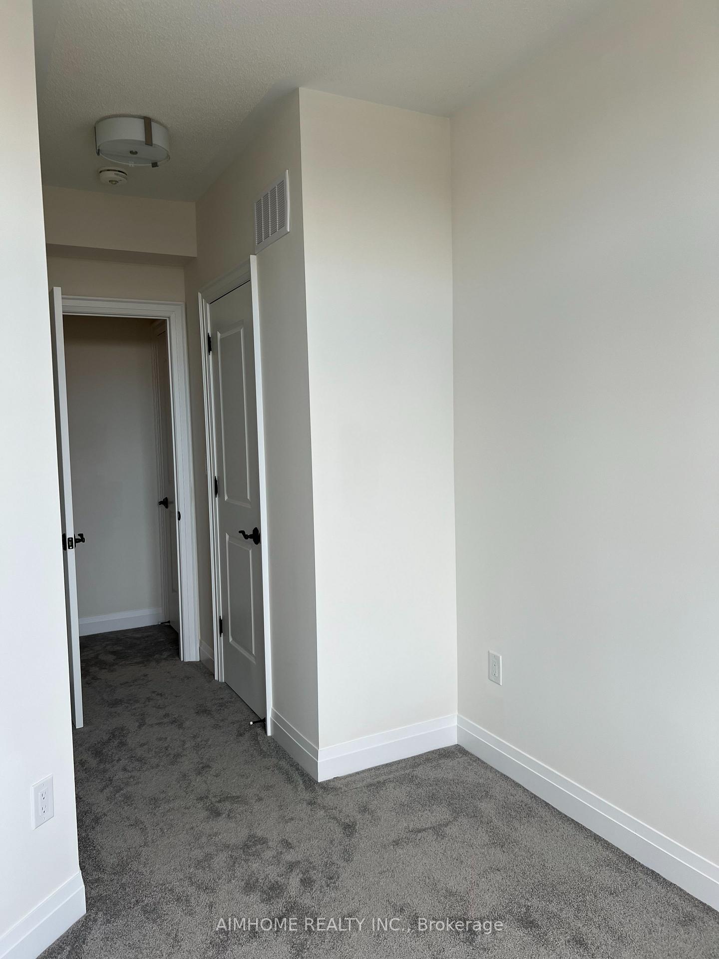 Photo 5 of 4283 Major Mackenzie Drive E, Markham, Angus Glen — HOMEH