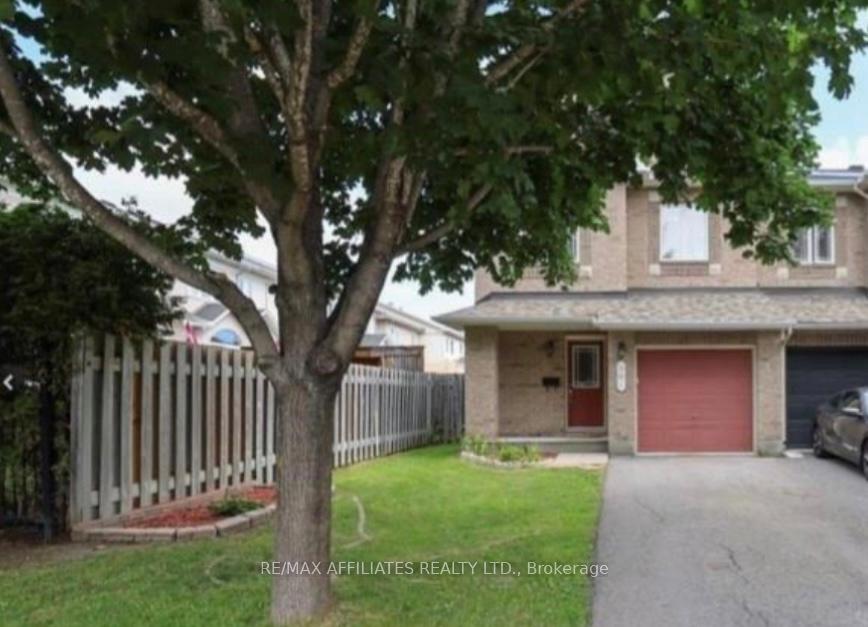 Front of 561 Aquaview Drive