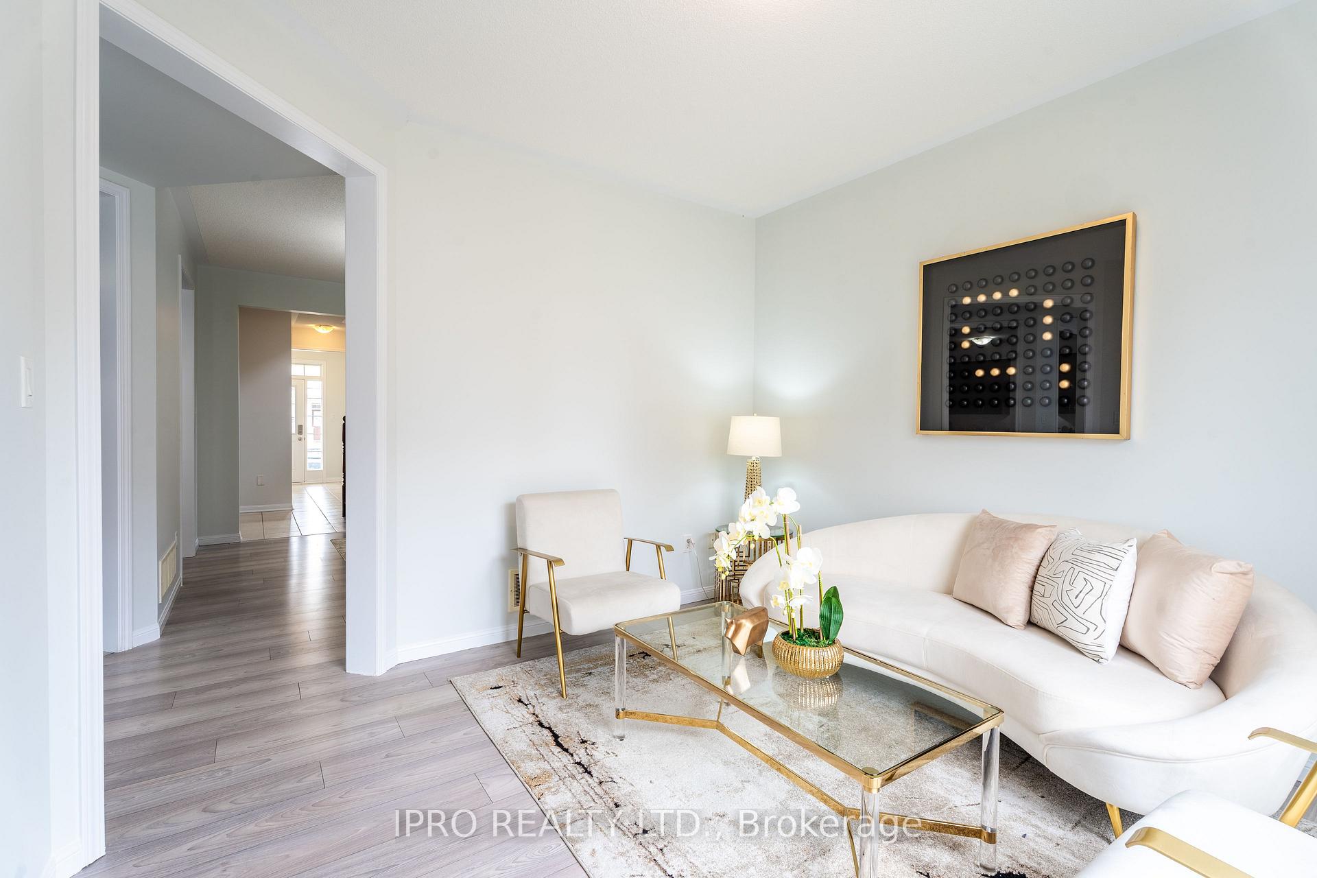 Photo 18 of 405 Leiterman Drive, Milton, Willmott — HOMEH