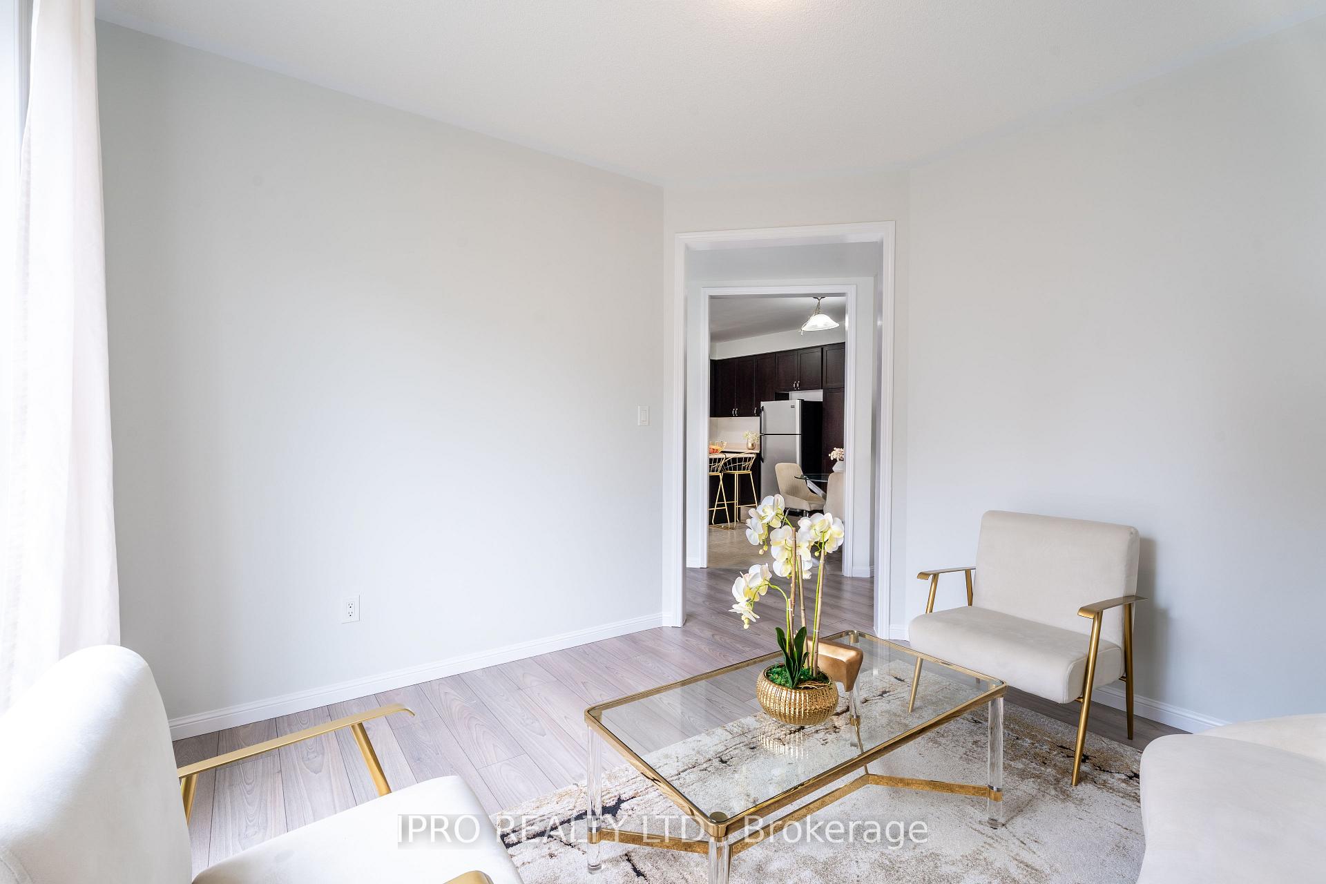 Photo 19 of 405 Leiterman Drive, Milton, Willmott — HOMEH