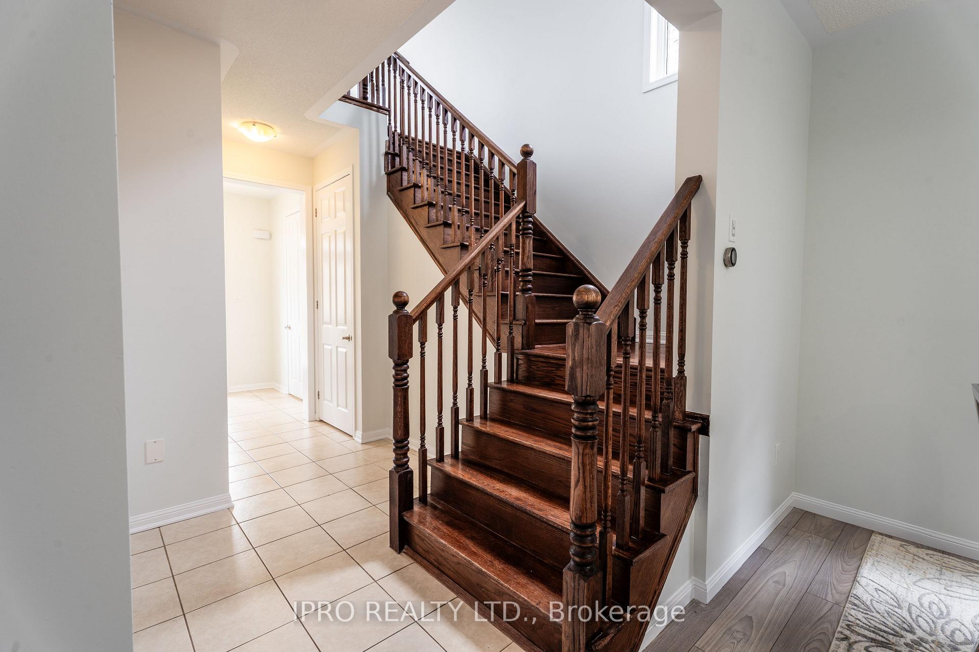 Photo 14 of 405 Leiterman Drive, Milton, Willmott — HOMEH